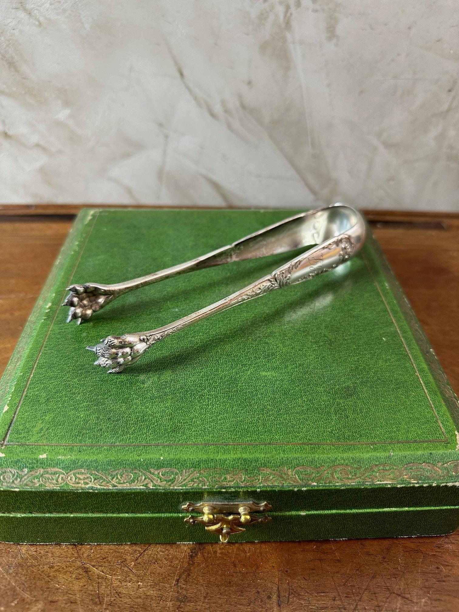 Set di 12 cucchiai e una pinza in argento francese dell'inizio del XX secolo in vendita 2