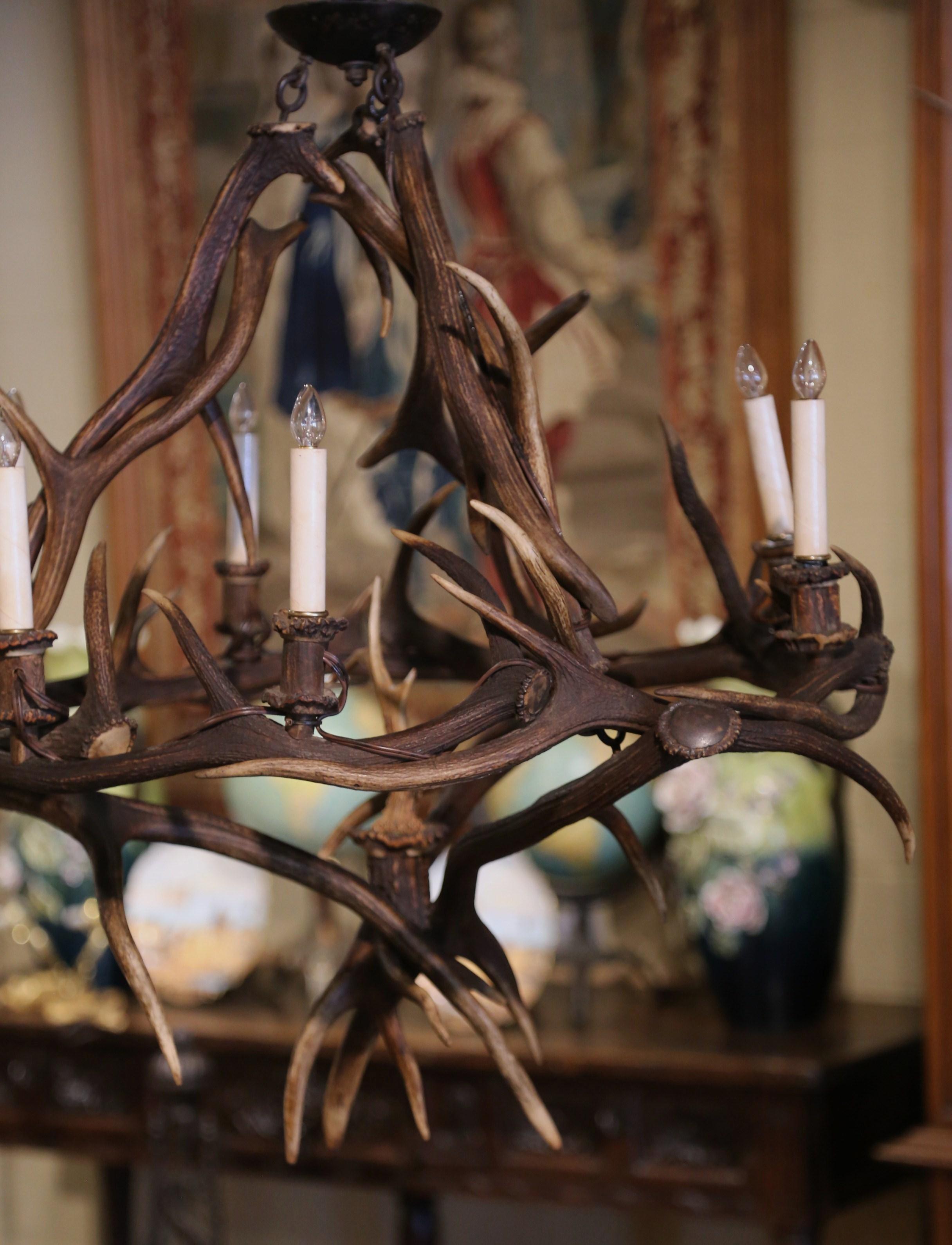 Hand-Crafted Early 20th Century French  Six-Light Deer Antler Horn Chandelier For Sale