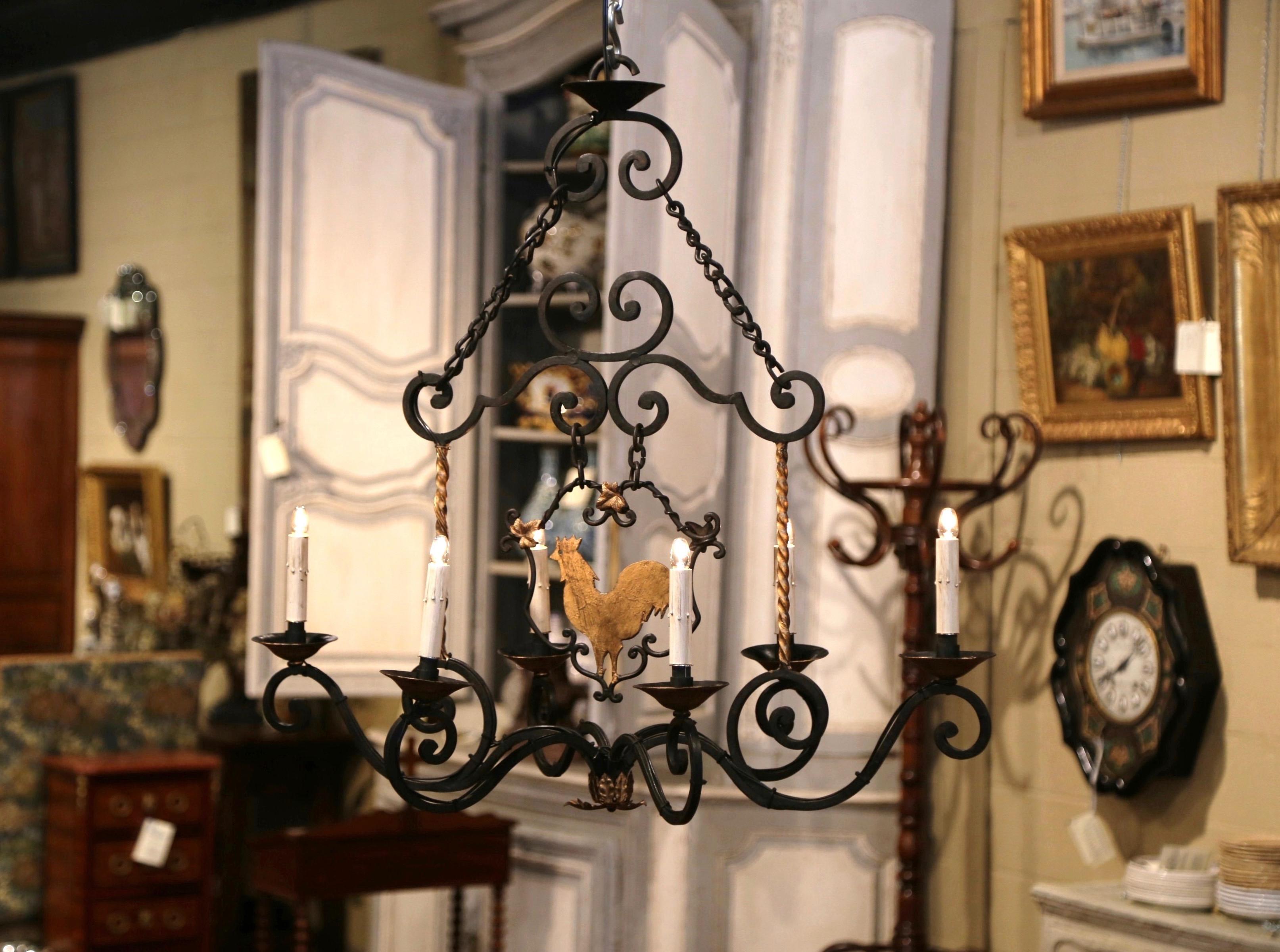 Early 20th Century French Six-Light Iron Chandelier with Center Rooster In Excellent Condition In Dallas, TX