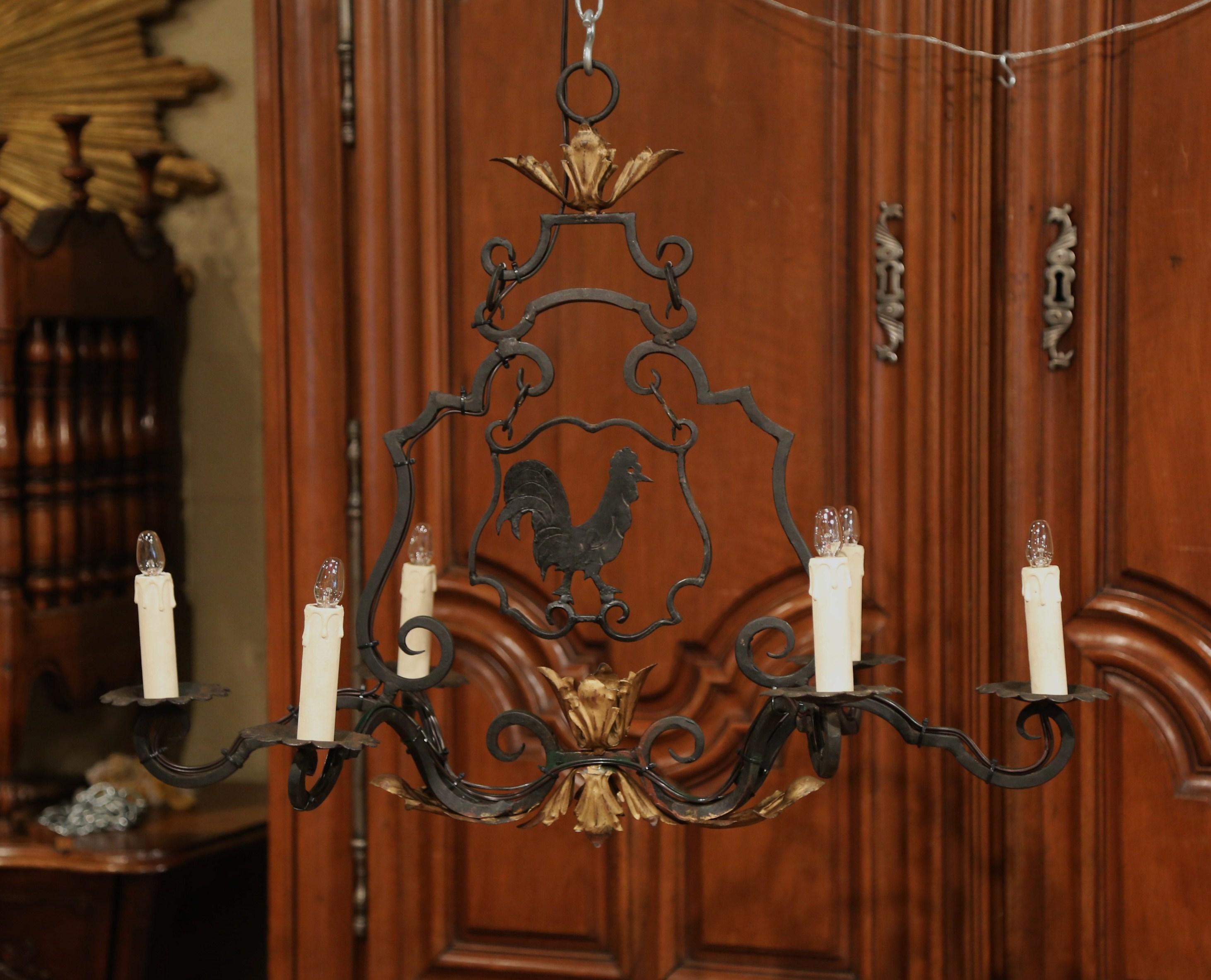 Early 20th Century French Six-Light Iron Chandelier with Center Rooster In Excellent Condition In Dallas, TX