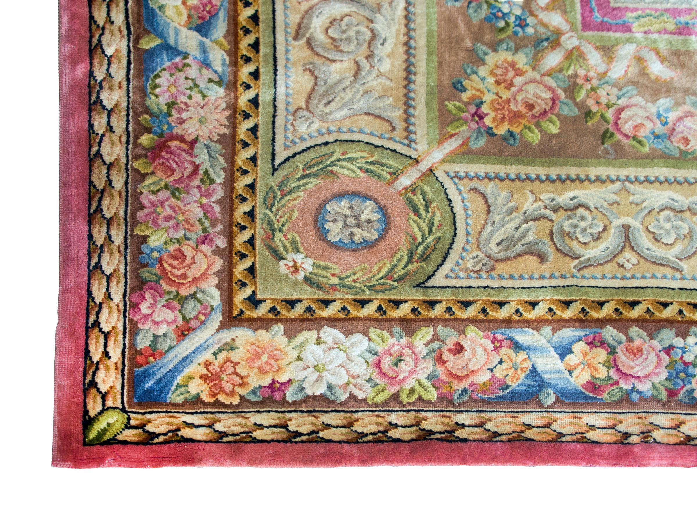 Early 20th Century French Sovannerie Rug For Sale 7