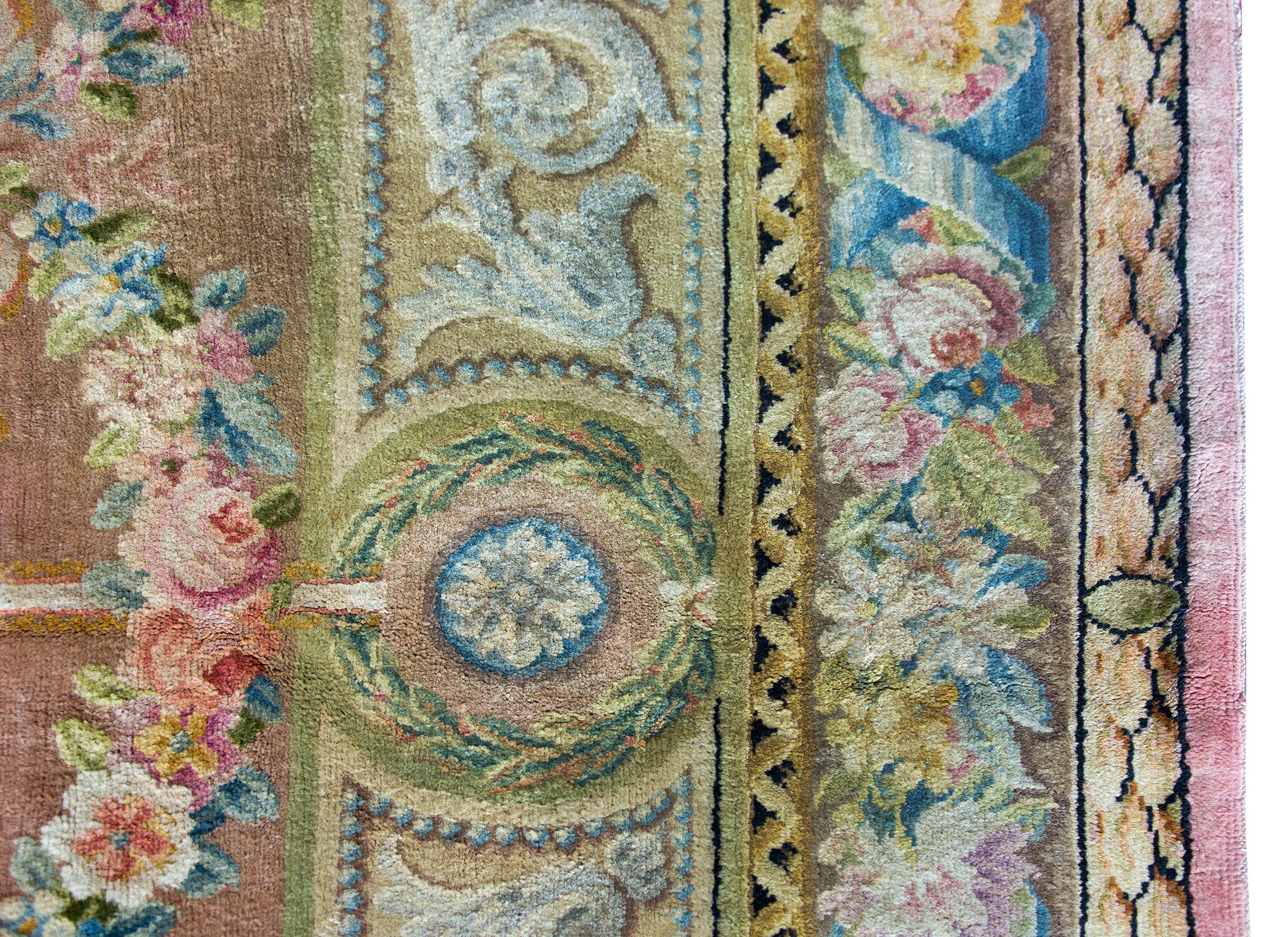 Early 20th Century French Sovannerie Rug For Sale 2