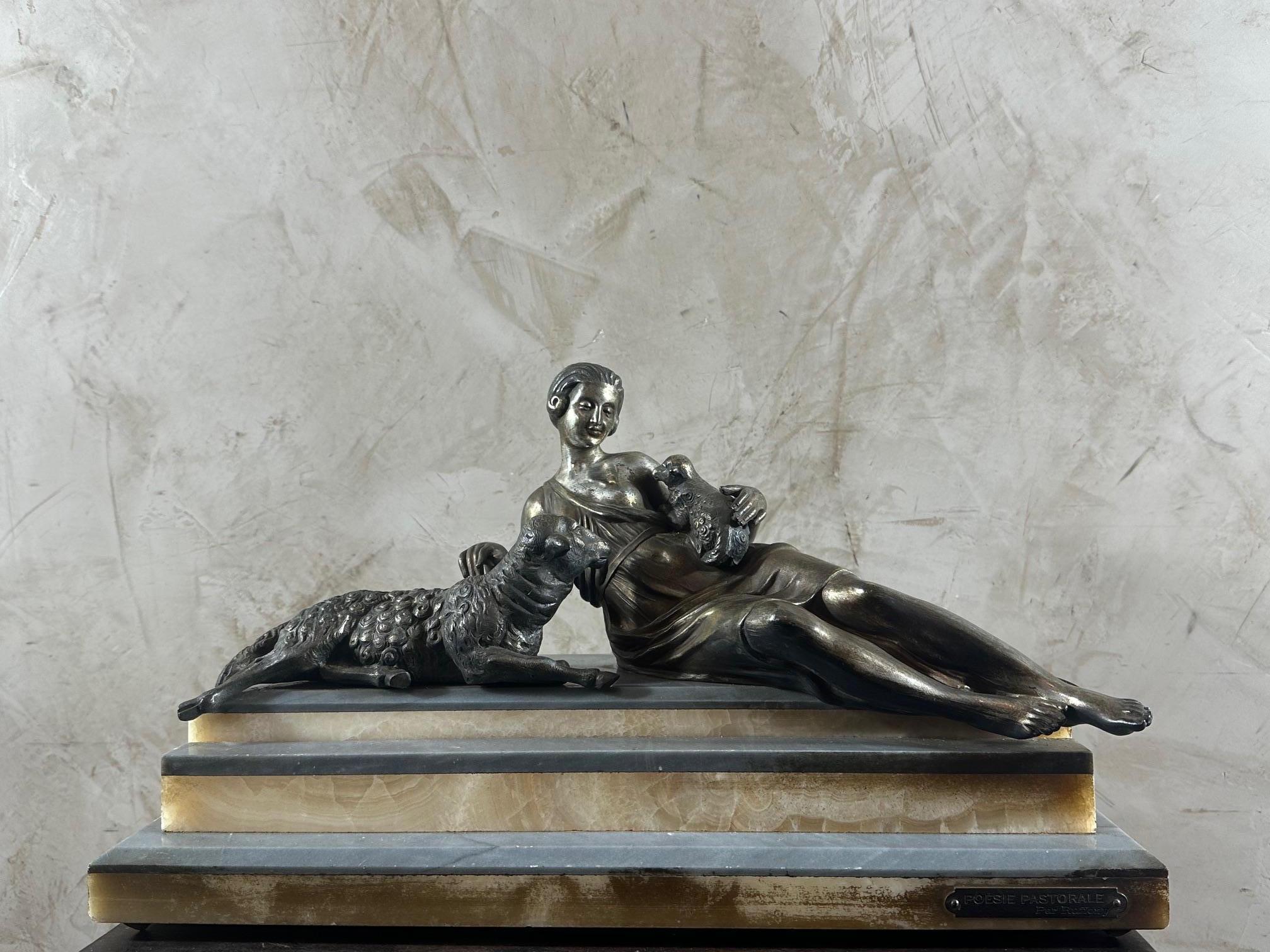 Art Nouveau Statua Art nouveau francese in marmo e spelta dei primi del Novecento, anni '25 in vendita