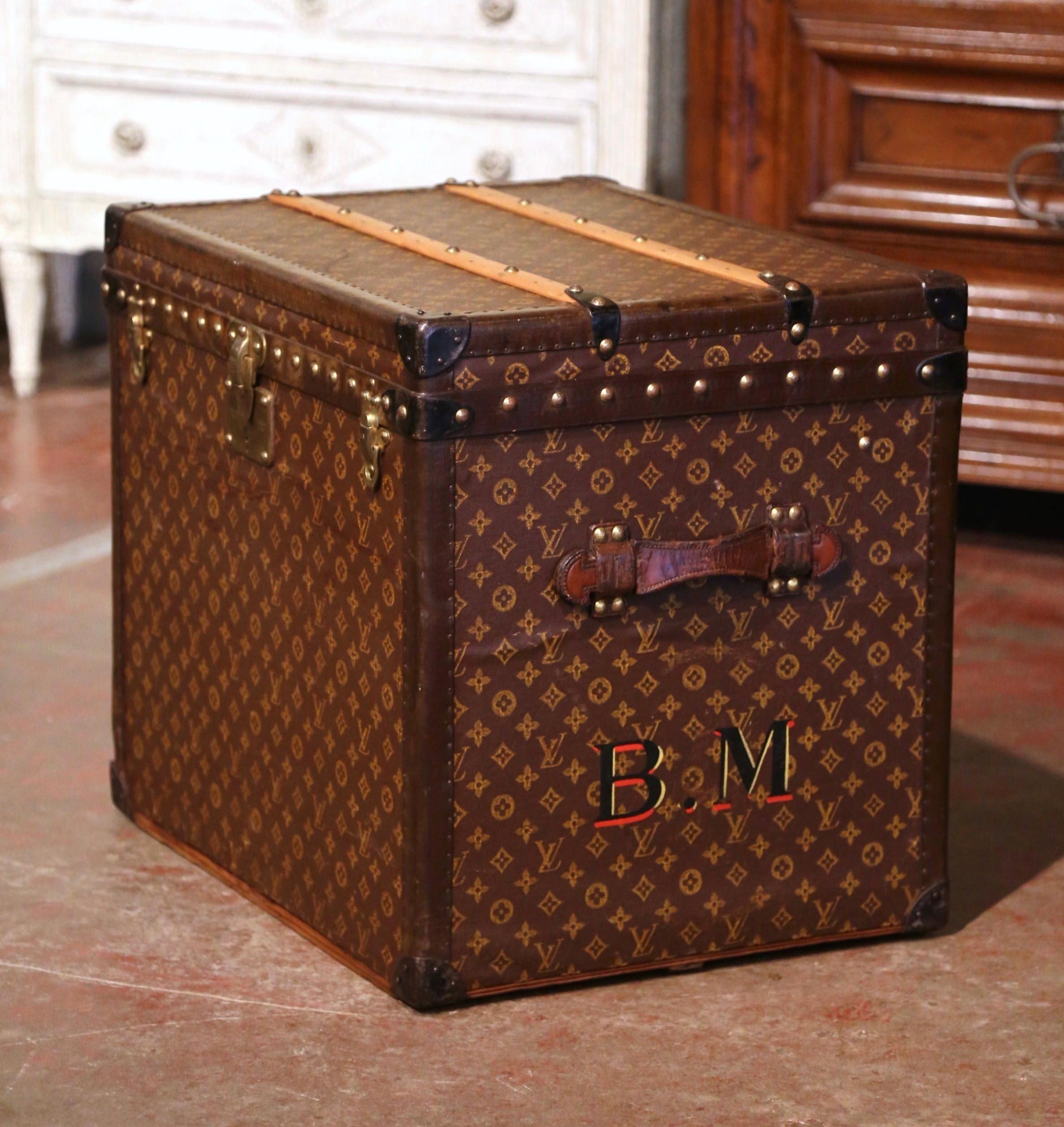 Hand-Crafted Early 20th Century French Stencil and Monogram Louis Vuitton Leather Hat Trunk