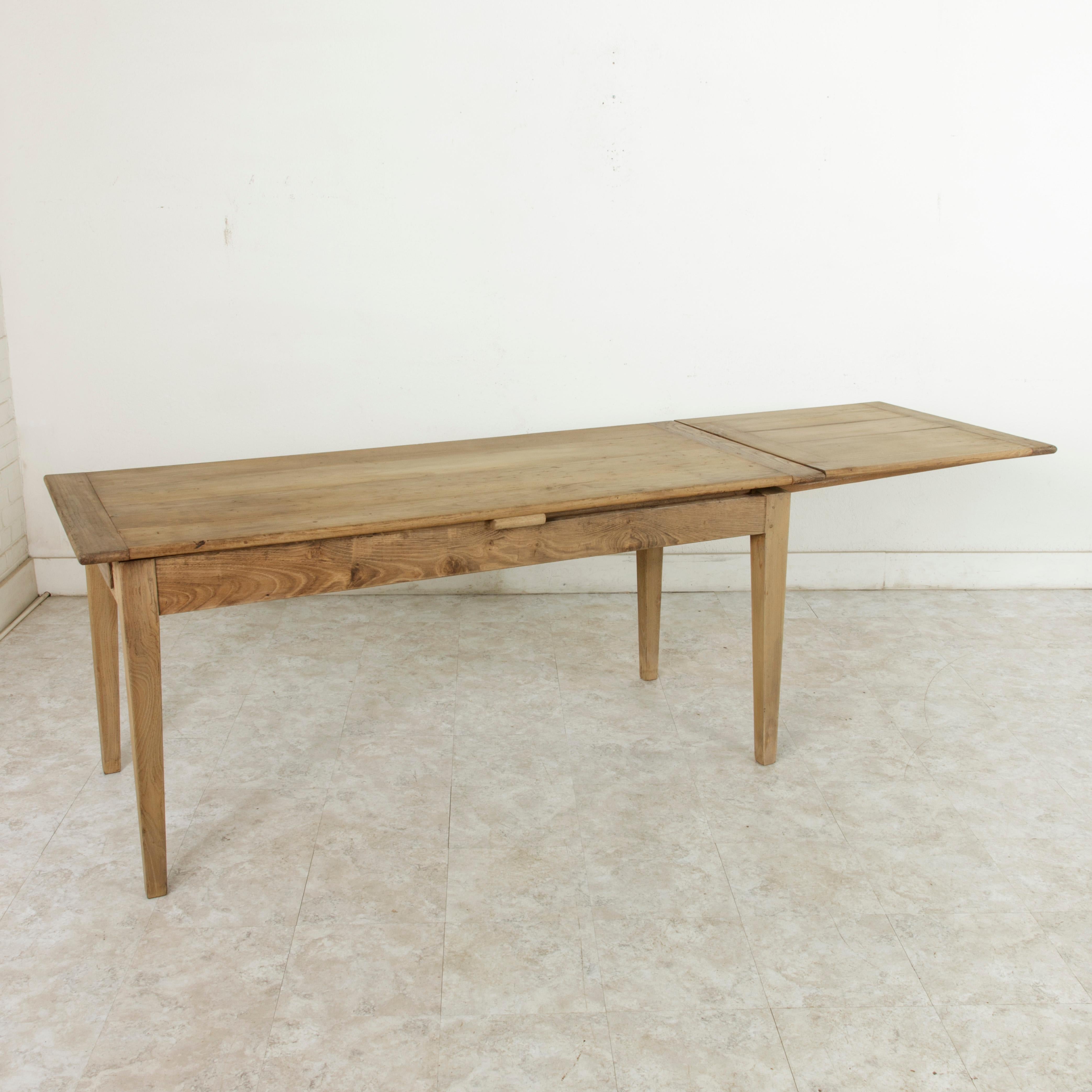 Early 20th Century French Stripped Oak Farm Table or Dining Table with Draw Leaf 4