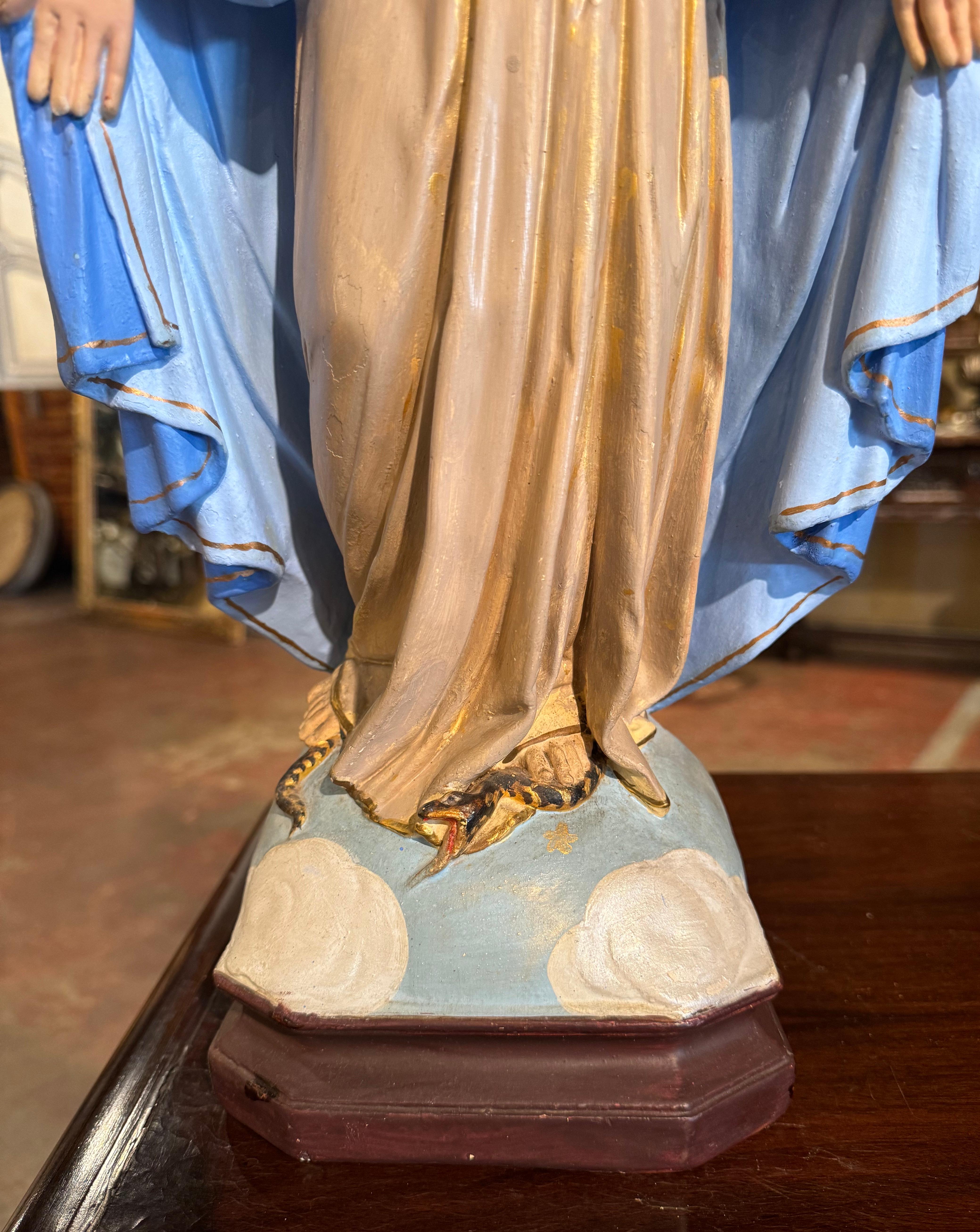 Early 20th Century French Terracotta Polychrome Virgin Mary Statue In Excellent Condition In Dallas, TX