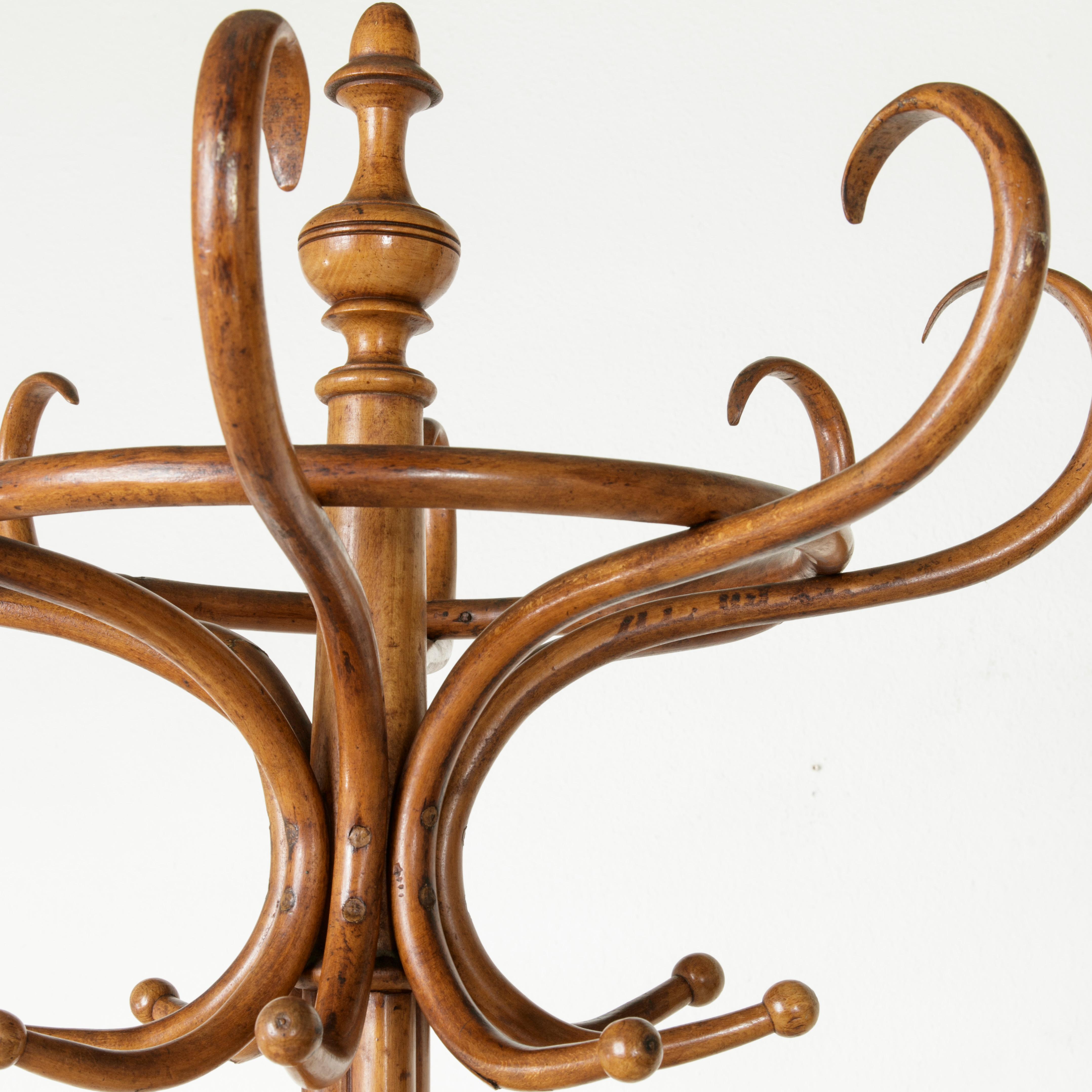 Beech Early 20th Century French Thonet Bentwood Hall Tree Coat and Hat Rack
