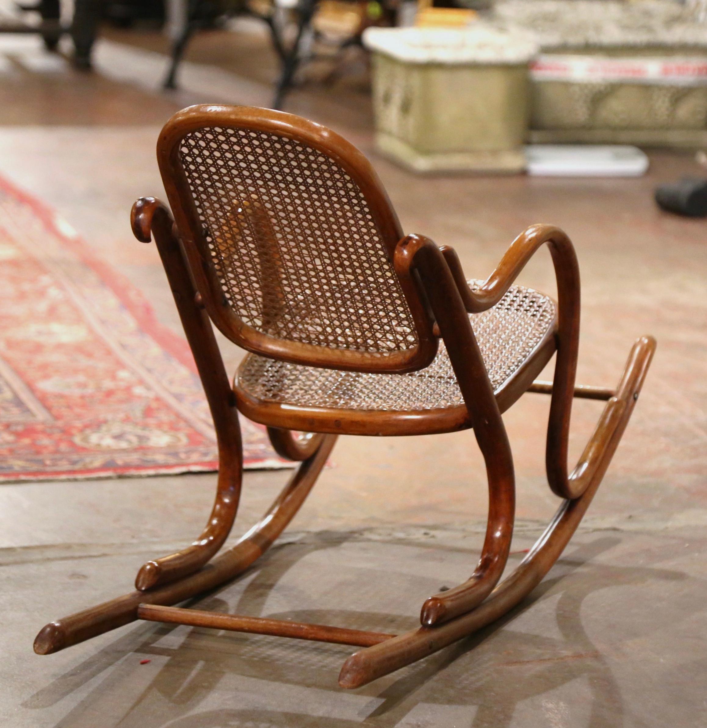 Early 20th Century French Thonet Style Bentwood and Cane Child Rocking Chair For Sale 1