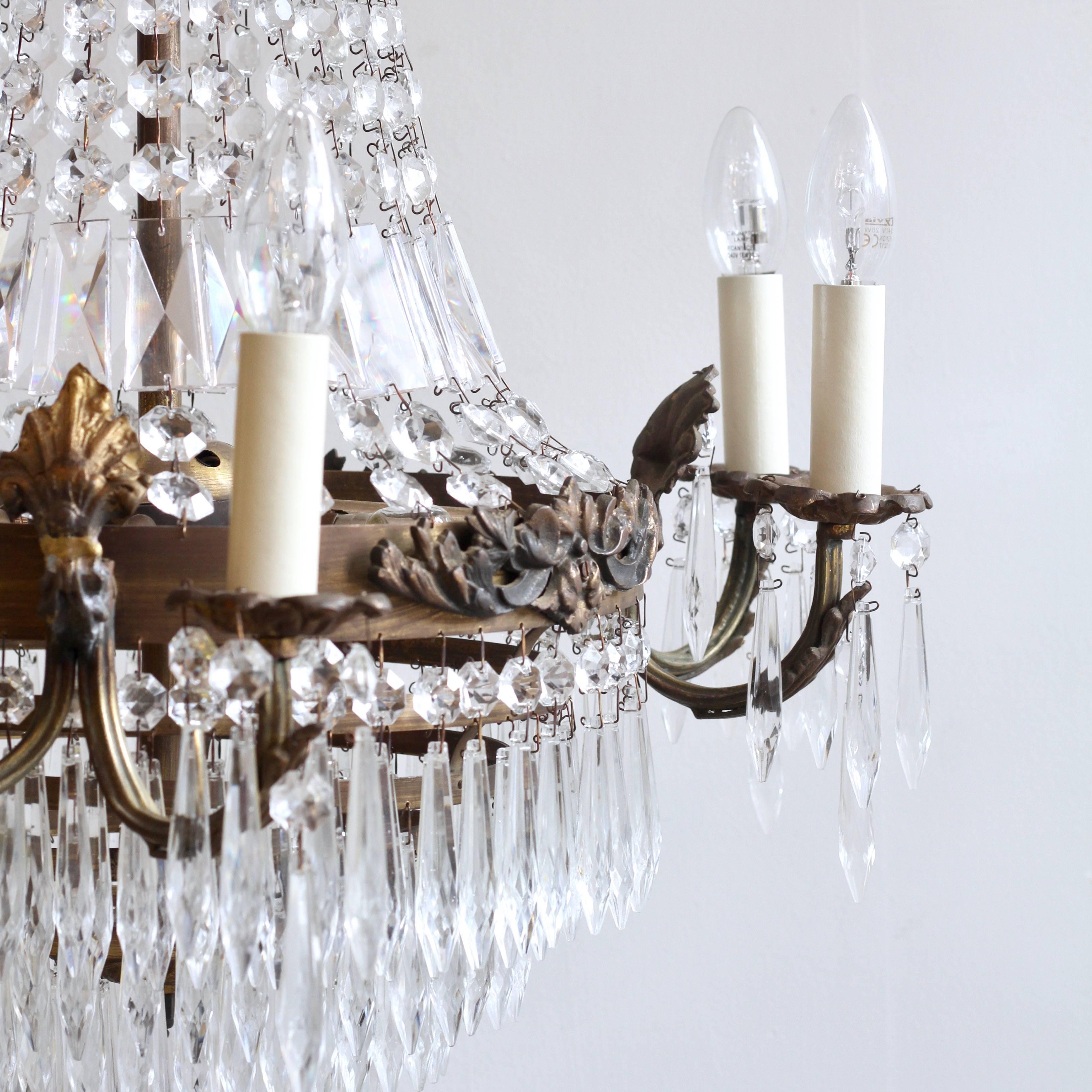 Early 20th Century French Tiered and Branch Chandelier In Good Condition In Stockport, GB