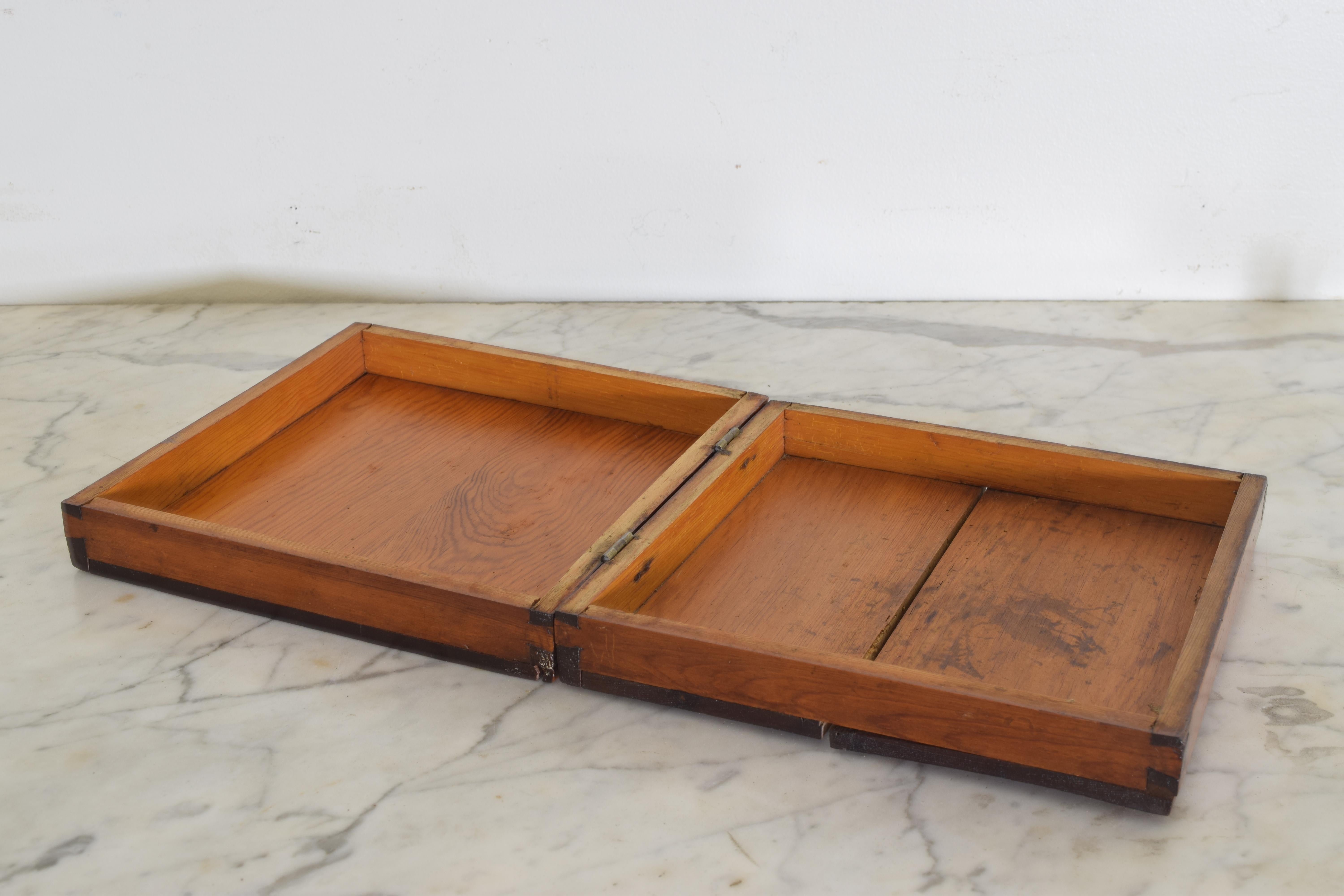 Early 20th Century French Traveling Chess Set Game Box 8