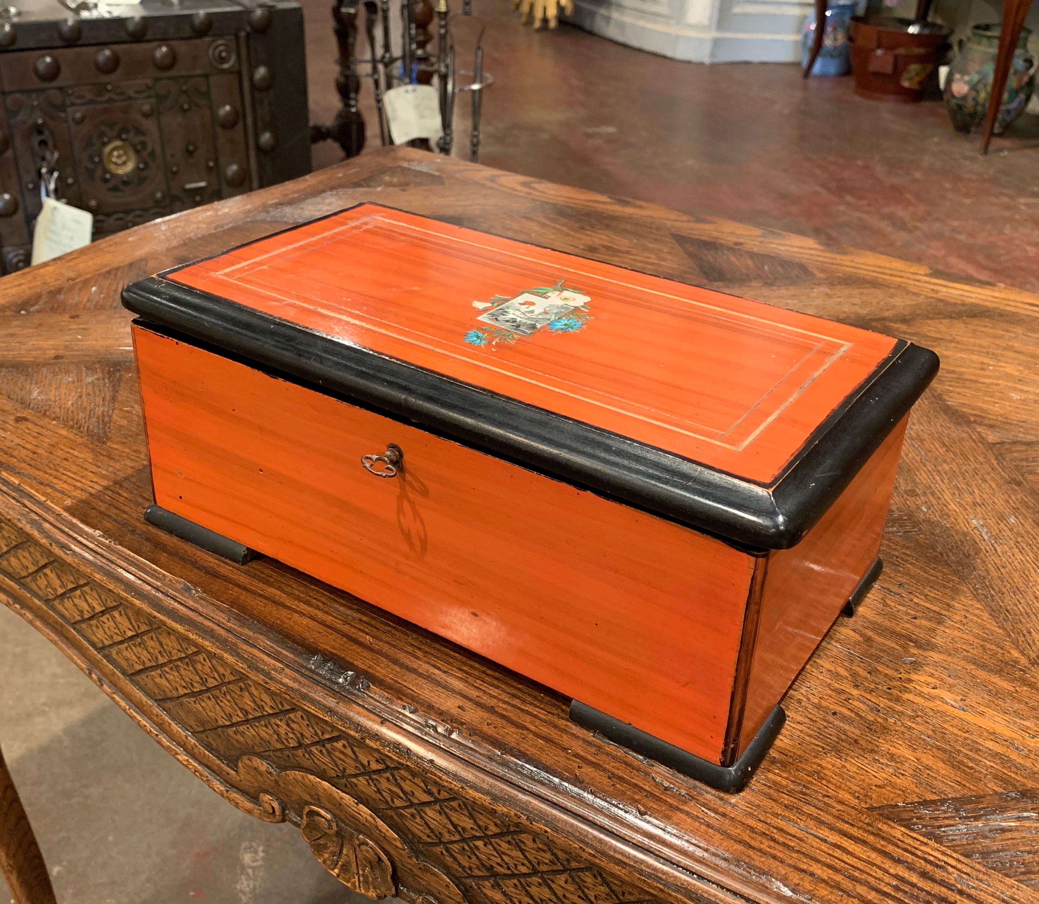 Early 20th Century French Tulip Wood and Painted Four-Song Cylinder Music Box For Sale 1