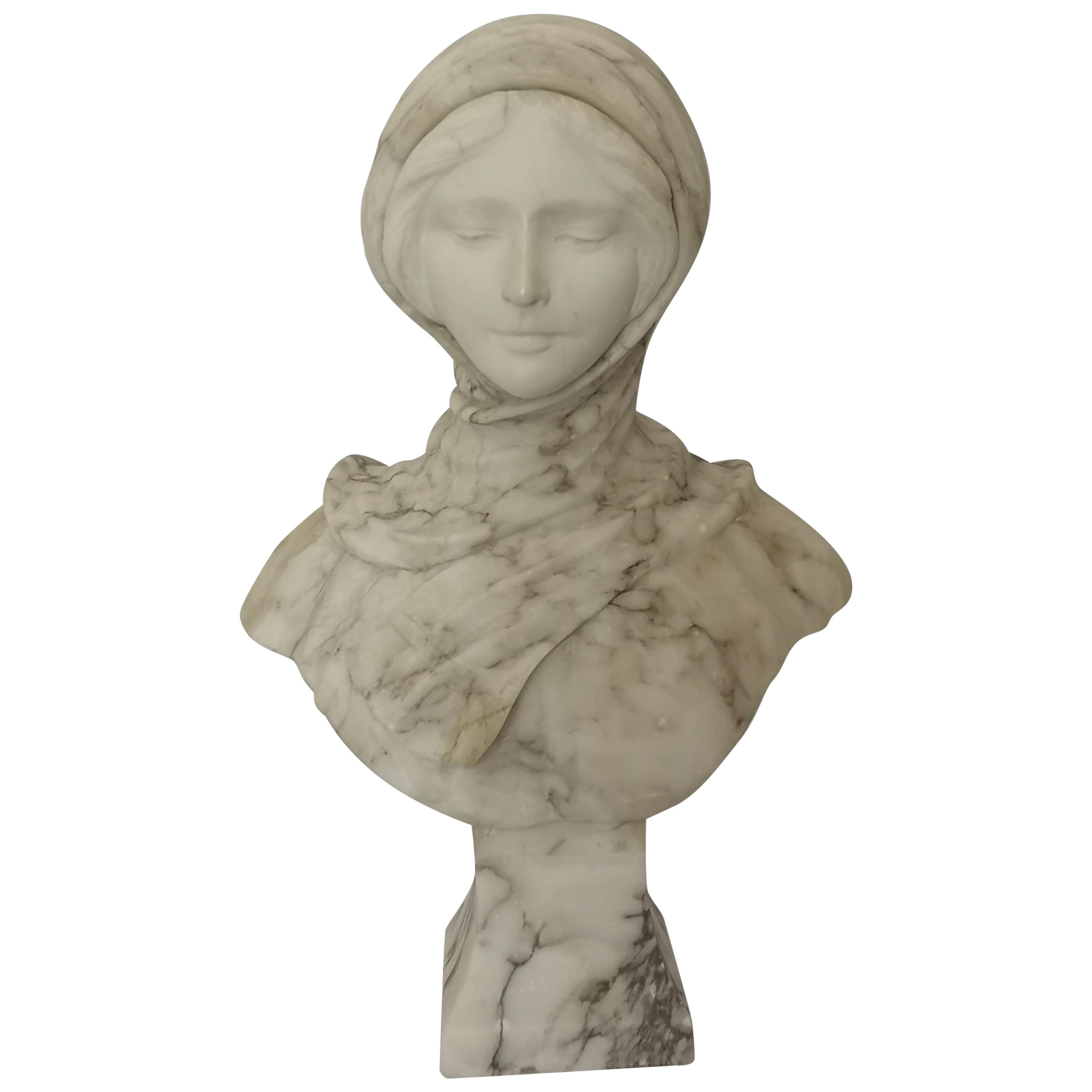 Early 20th Century French Veined Marble Bust of a Girl For Sale