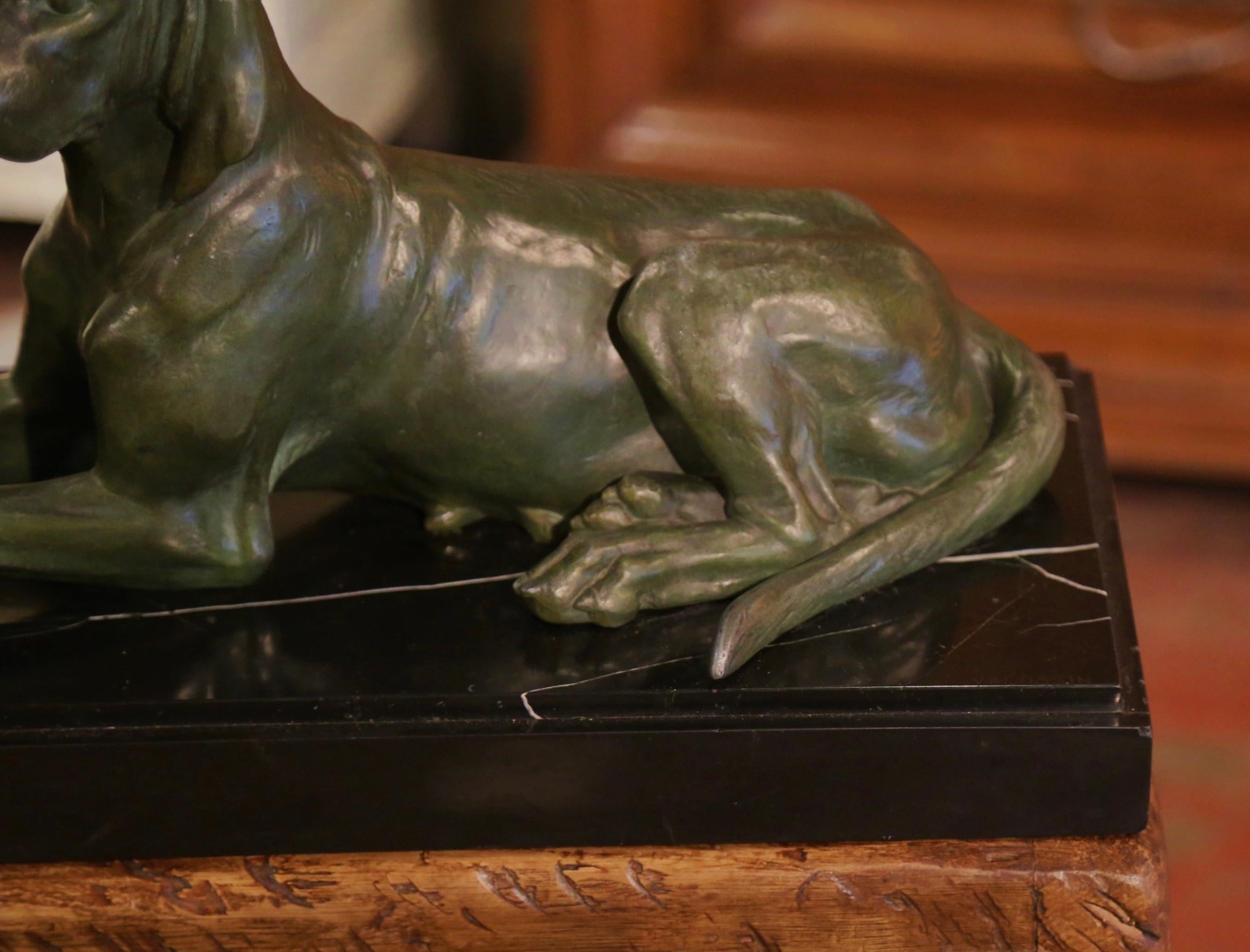 Early 20th Century French Verdigris Spelter & Marble Dog Sculpture Composition In Excellent Condition For Sale In Dallas, TX
