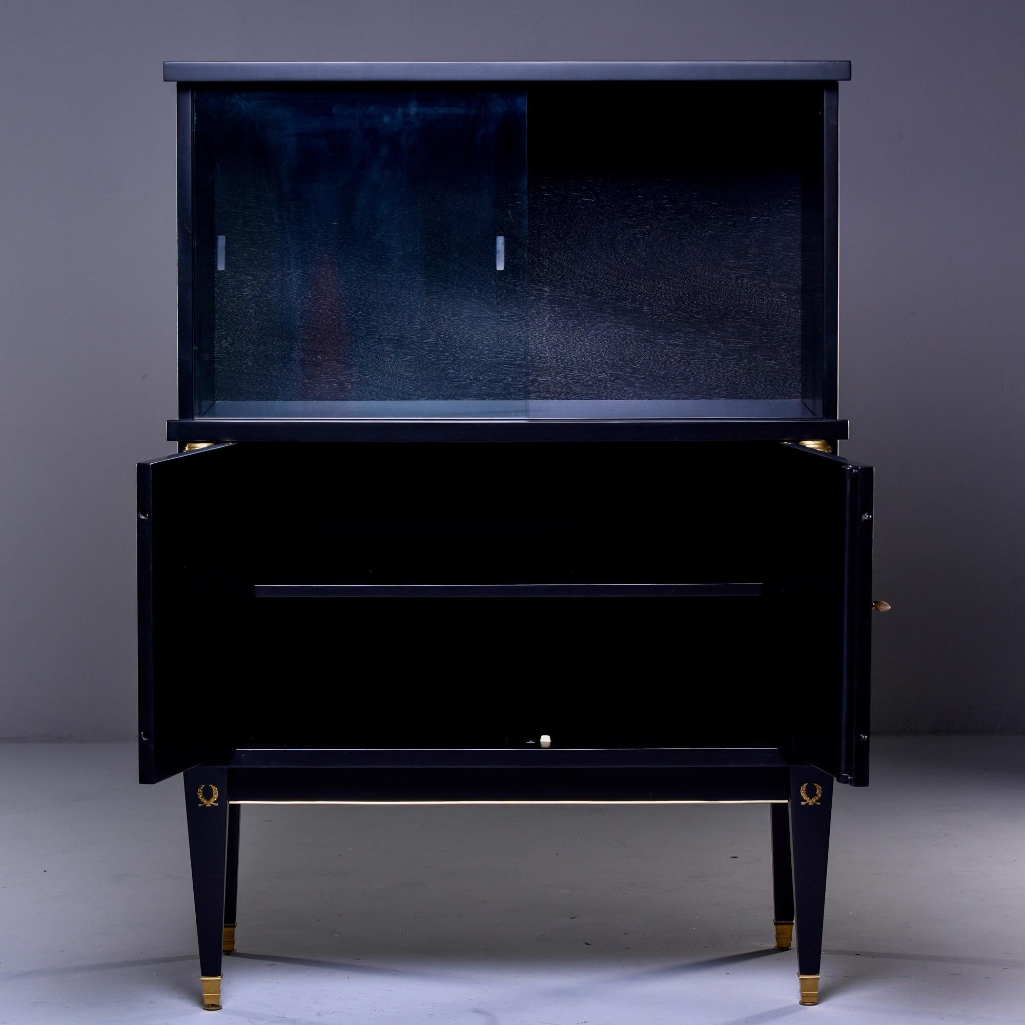 Early 20th Century French Vitrine or Dry Bar with Ebonized Finish and Brass Trim For Sale 6