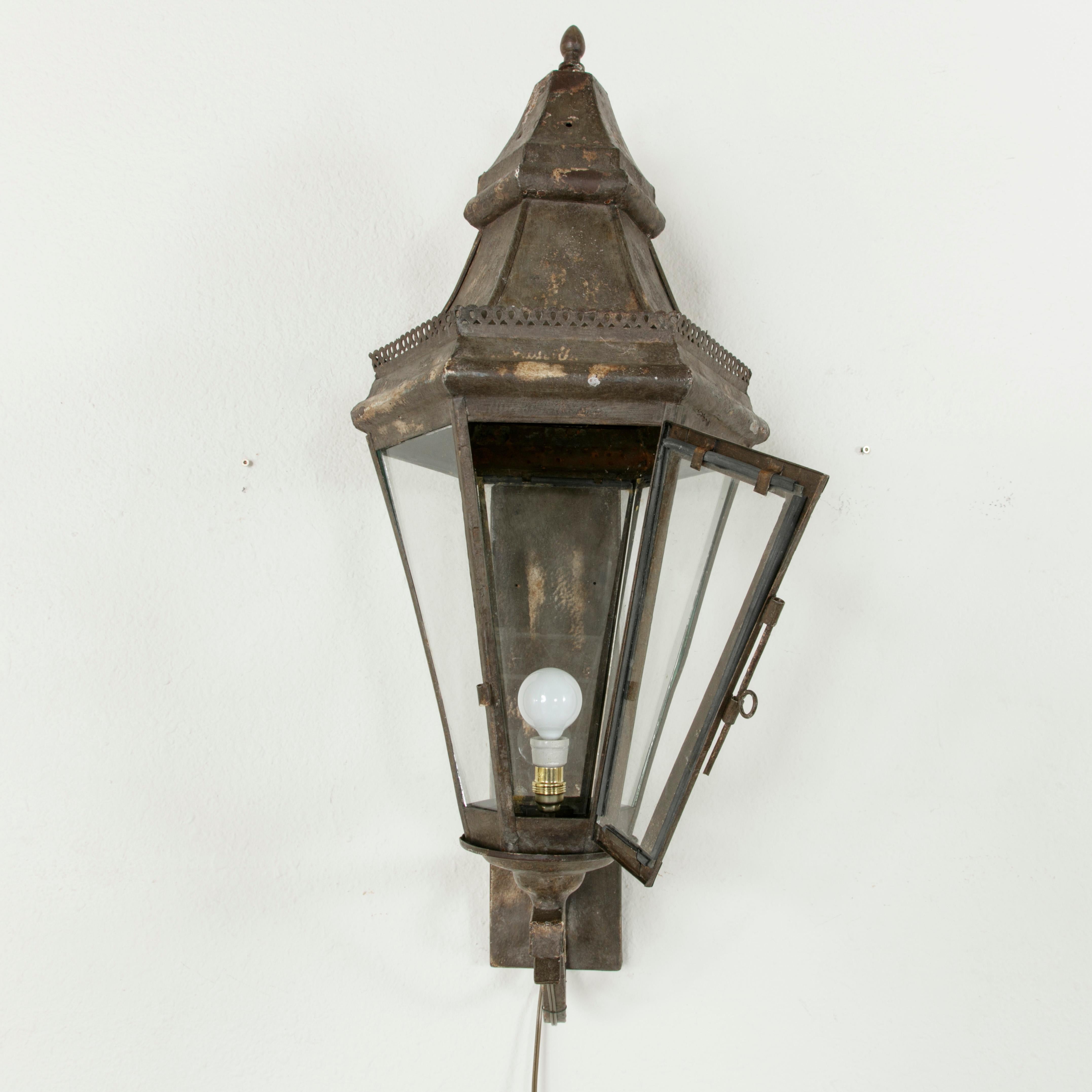 Early 20th Century French Wall Mounted Metal and Glass Venetian Lanterns 6