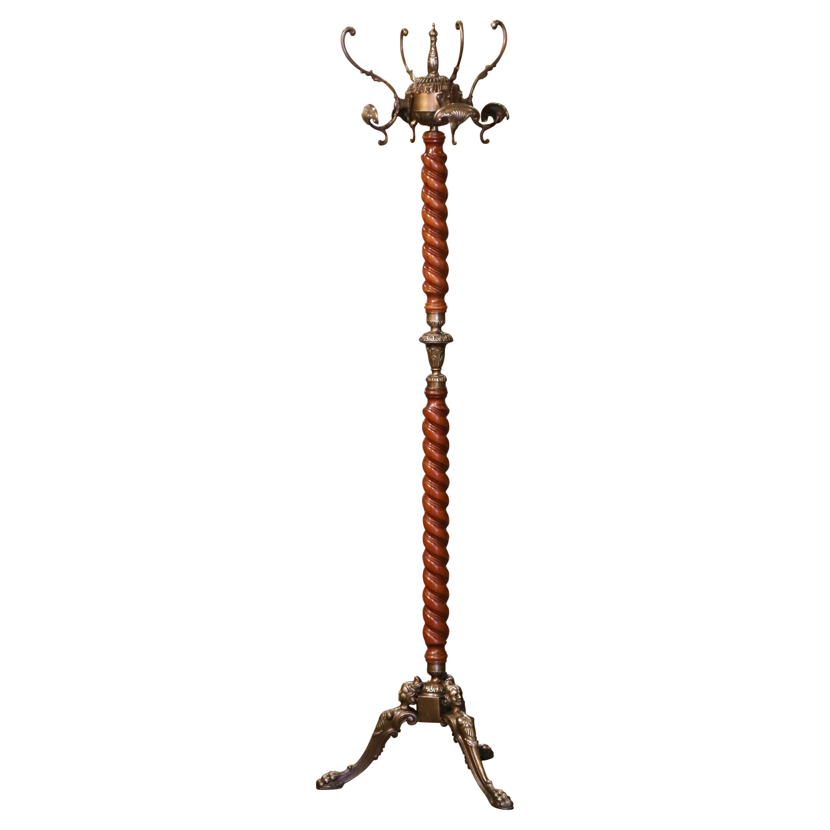 Albero da salotto in piedi in legno di noce e ottone dorato dei primi del Novecento. in vendita