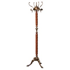 Standbaum aus französischem Nussbaumholz mit Barley-Twist und vergoldetem Messing aus dem frühen 20. Jahrhundert