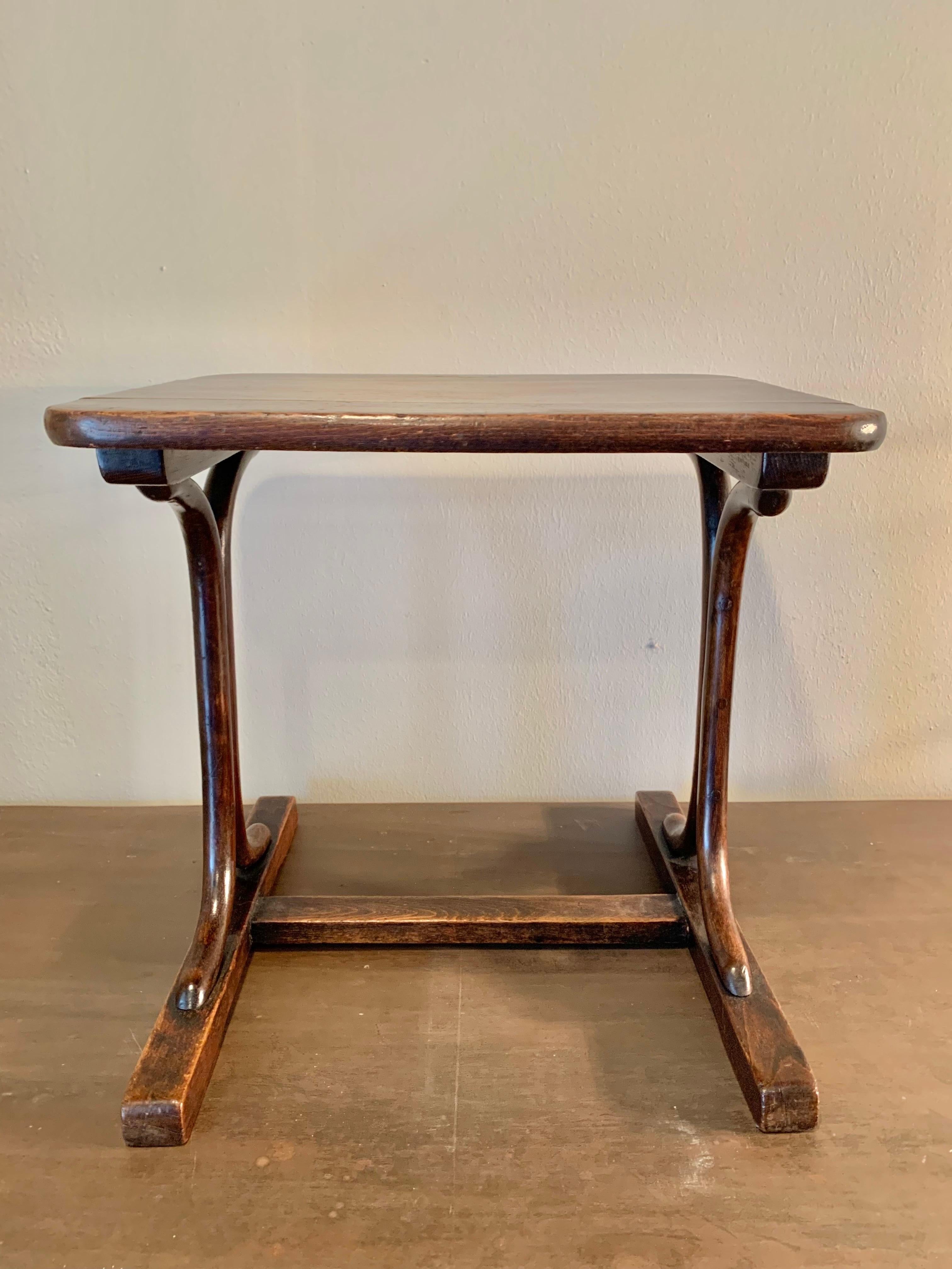 Hand-Crafted Early 20th Century French Walnut Bentwood Trestle Side Table For Sale