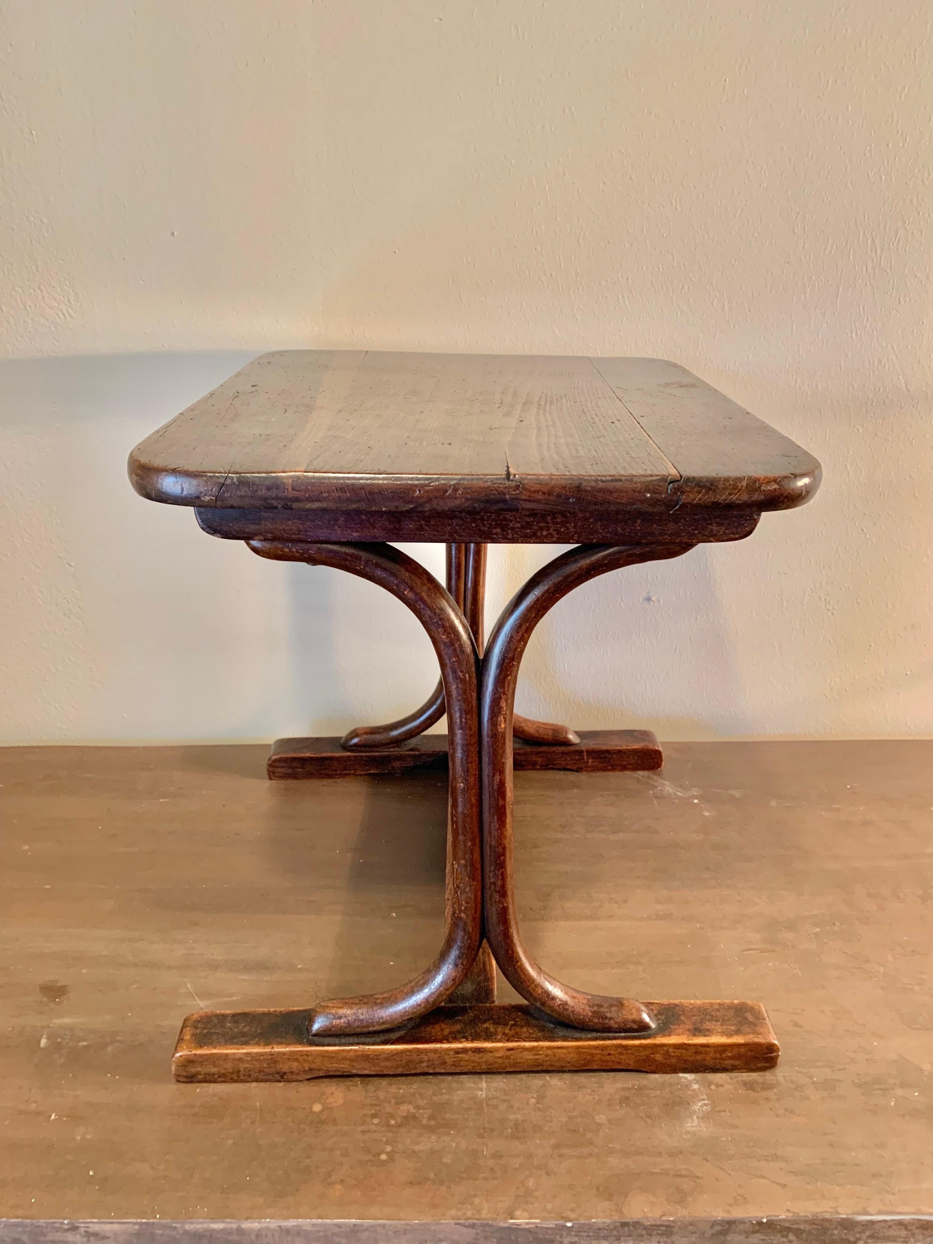 Early 20th Century French Walnut Bentwood Trestle Side Table For Sale 1