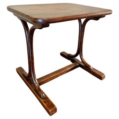 Tavolino a cavalletto in legno di noce francese dei primi del Novecento