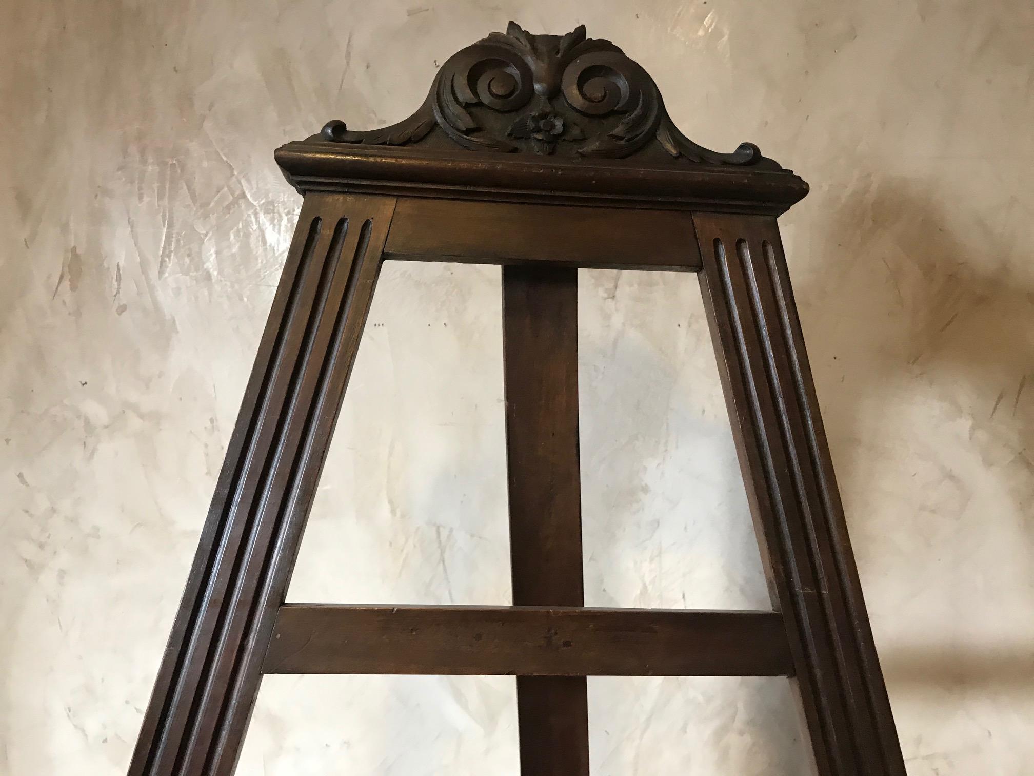 Early 20th Century French Walnut Easel, 1900s For Sale 5