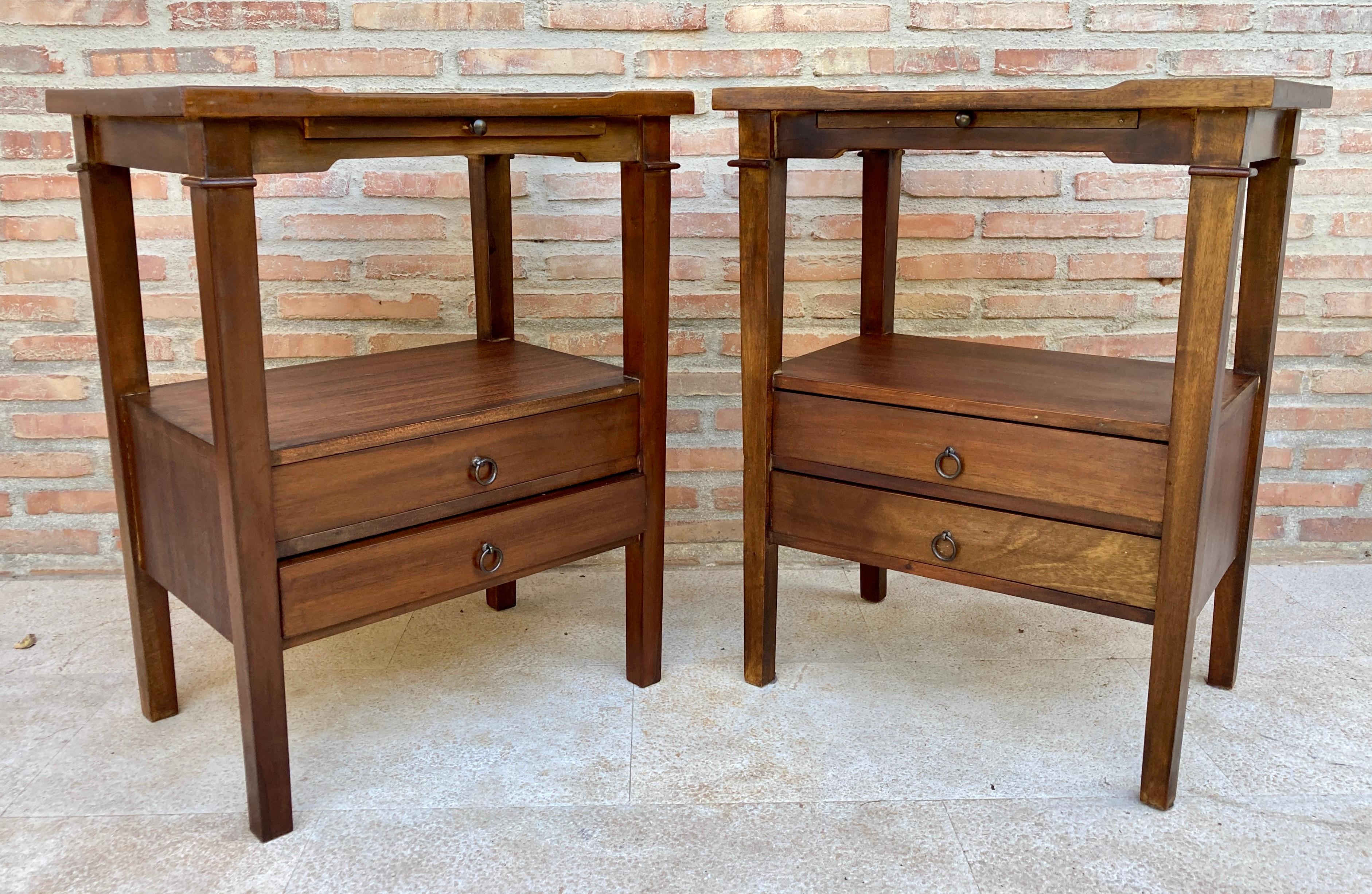 Early 20th Century French Walnut Nightstands 1940s Set of 2 4
