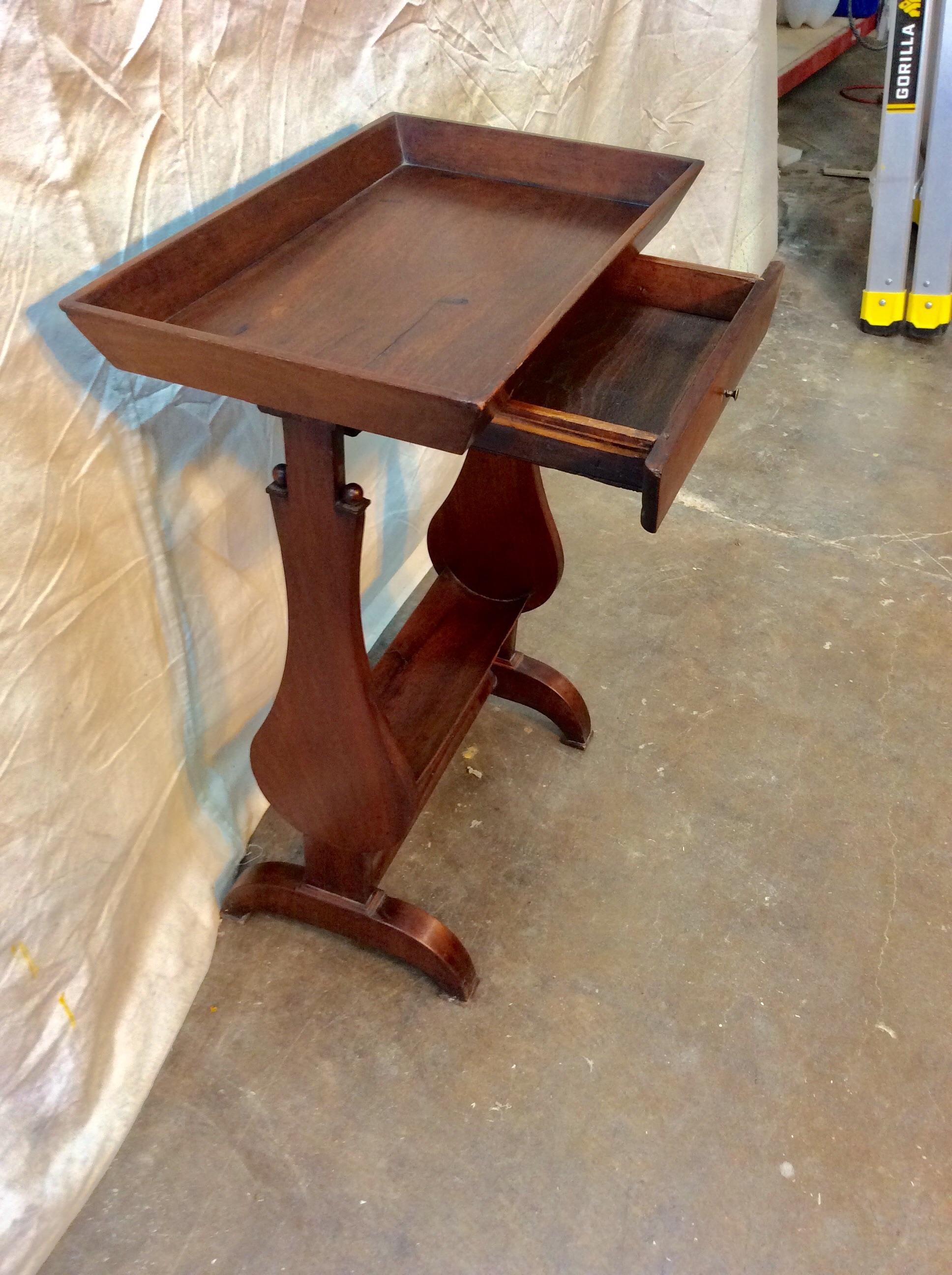 Early 20th Century French Walnut One Drawer Side Table For Sale 3