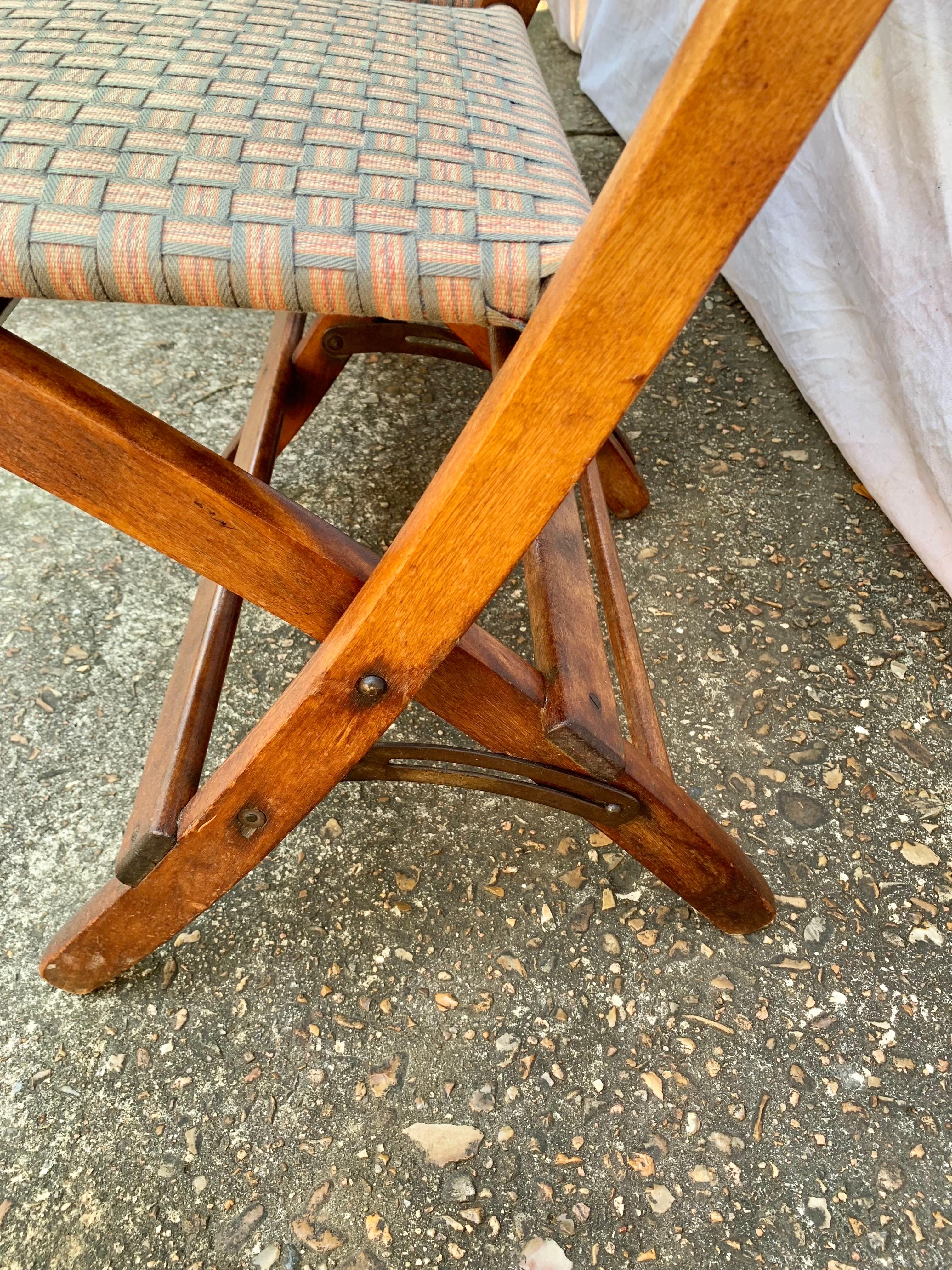Early 20th Century French Walnut Three Seat Folding Bench In Good Condition For Sale In Burton, TX