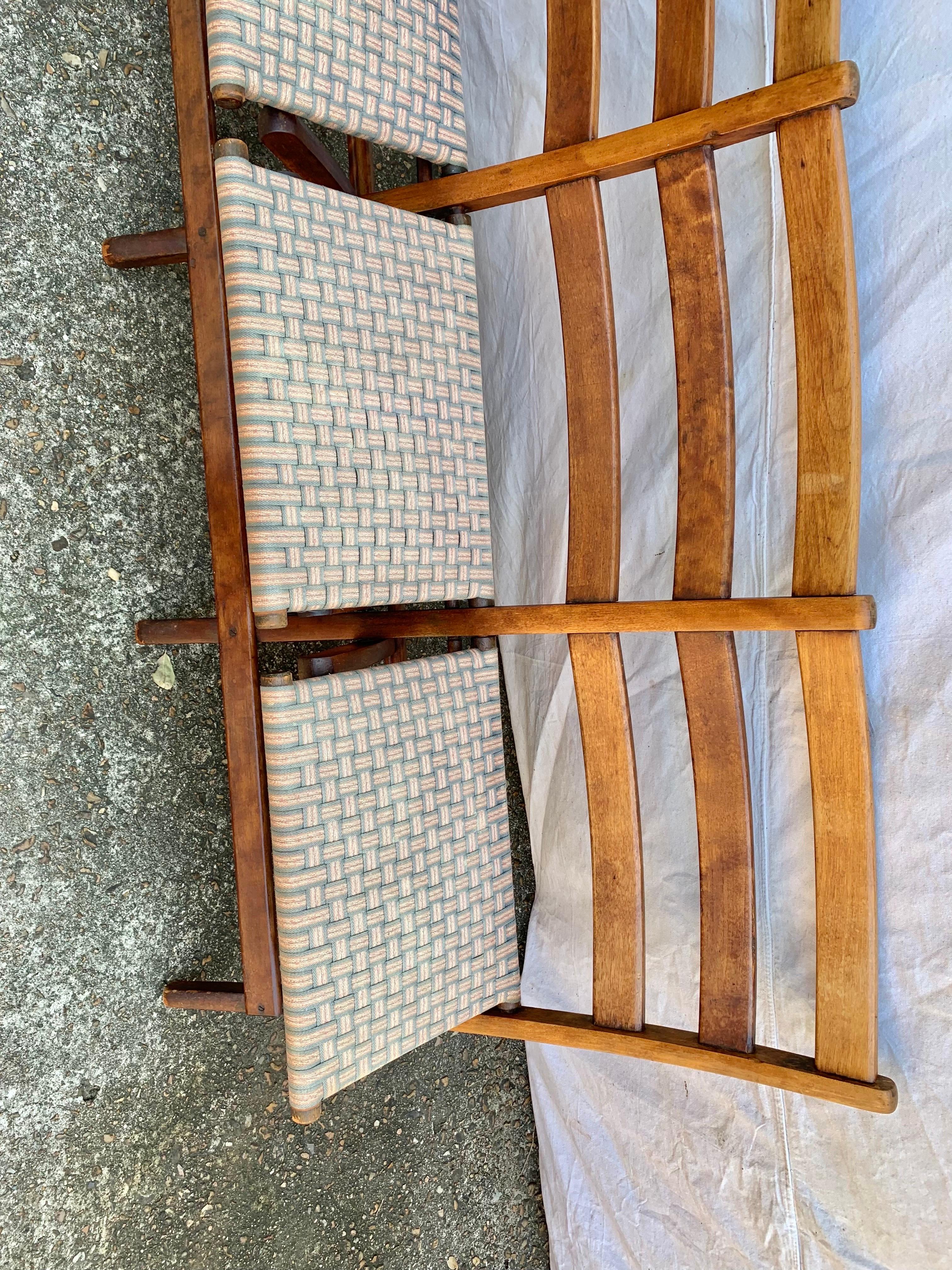 Frühe 20. Jahrhundert Französisch Nussbaum Drei Sitz Folding Bench im Angebot 3