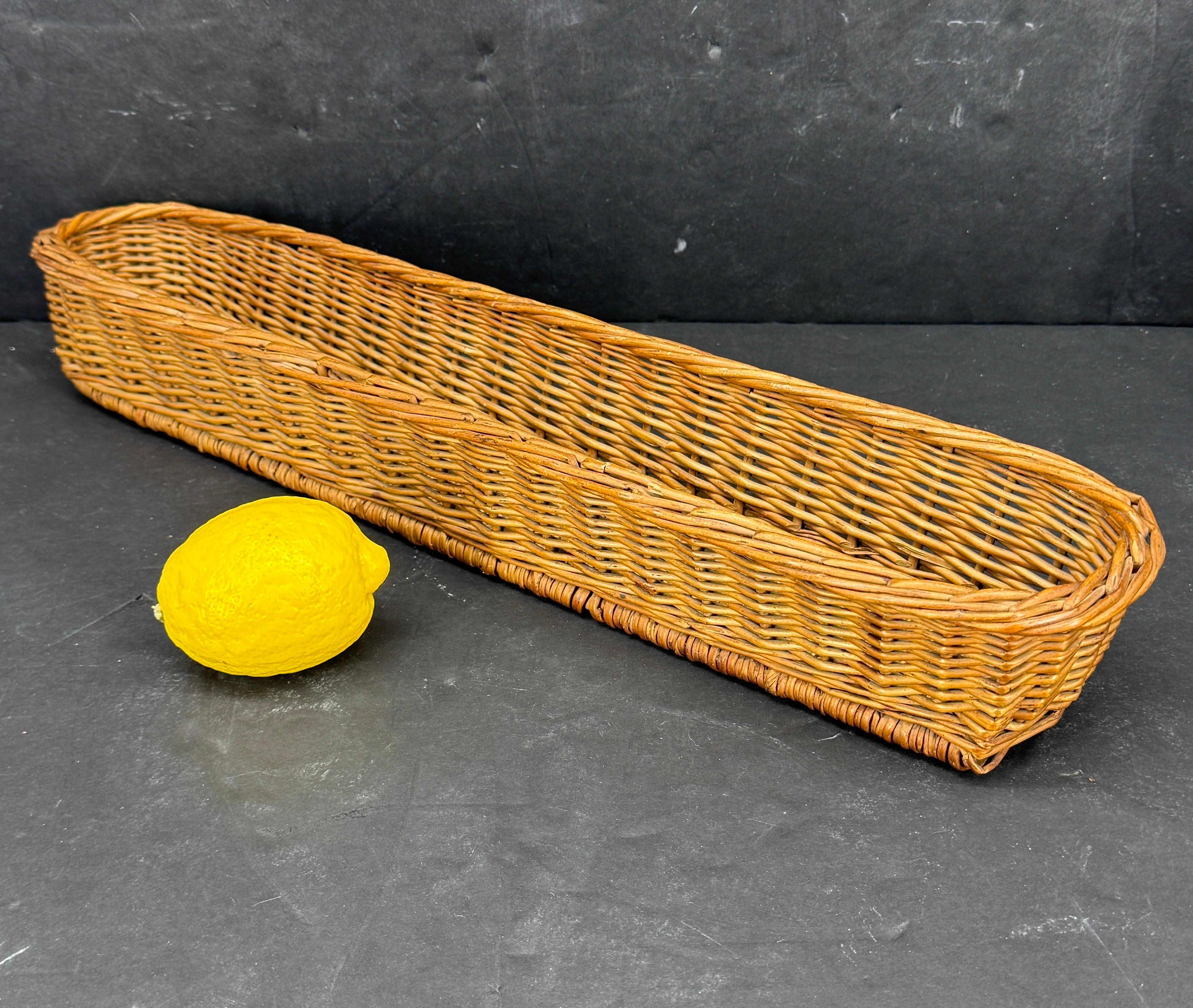 Hand-Crafted Early 20th Century French Wicker Baguette Bread Basket For Sale