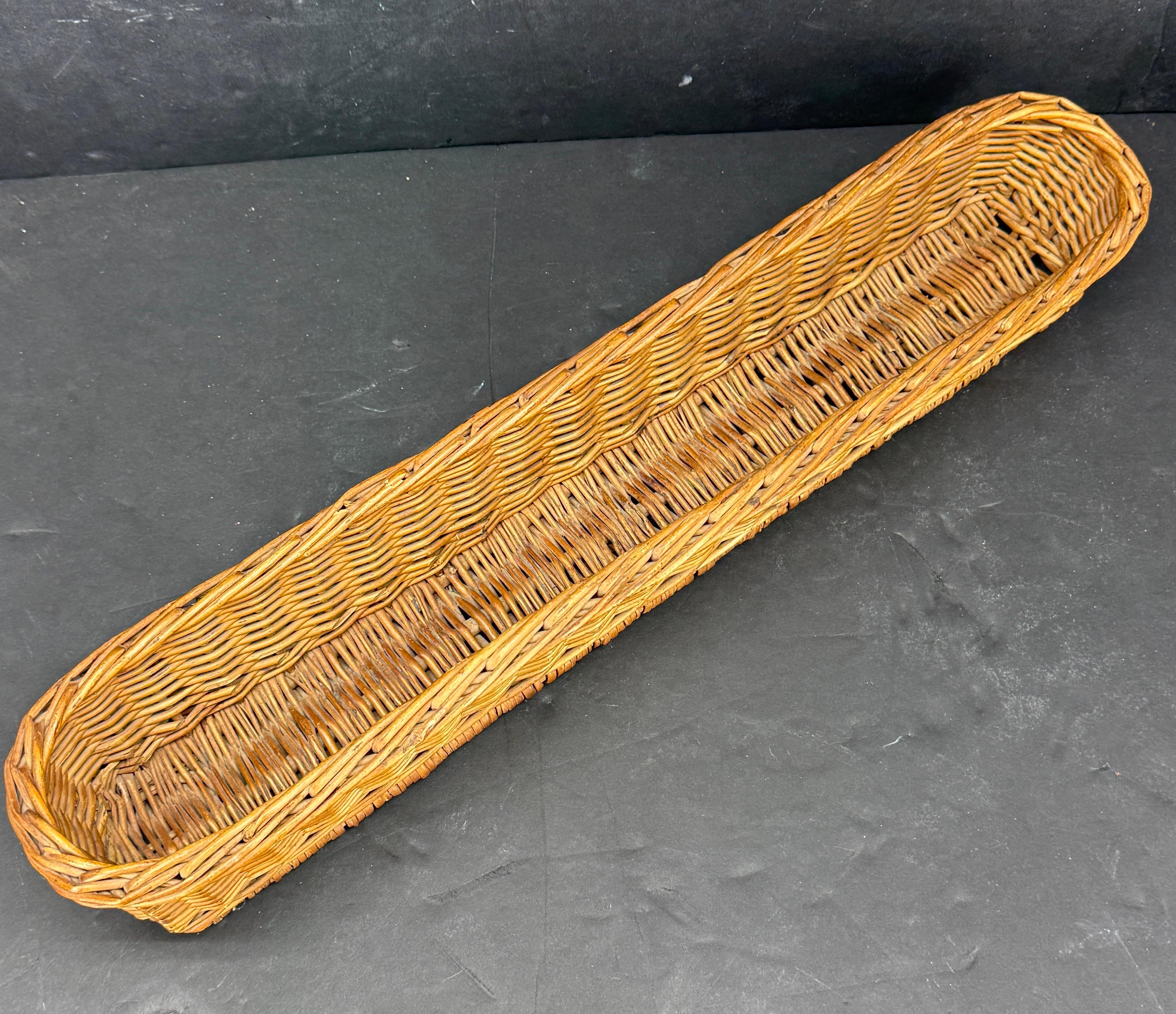 Early 20th Century French Wicker Baguette Bread Basket For Sale 1