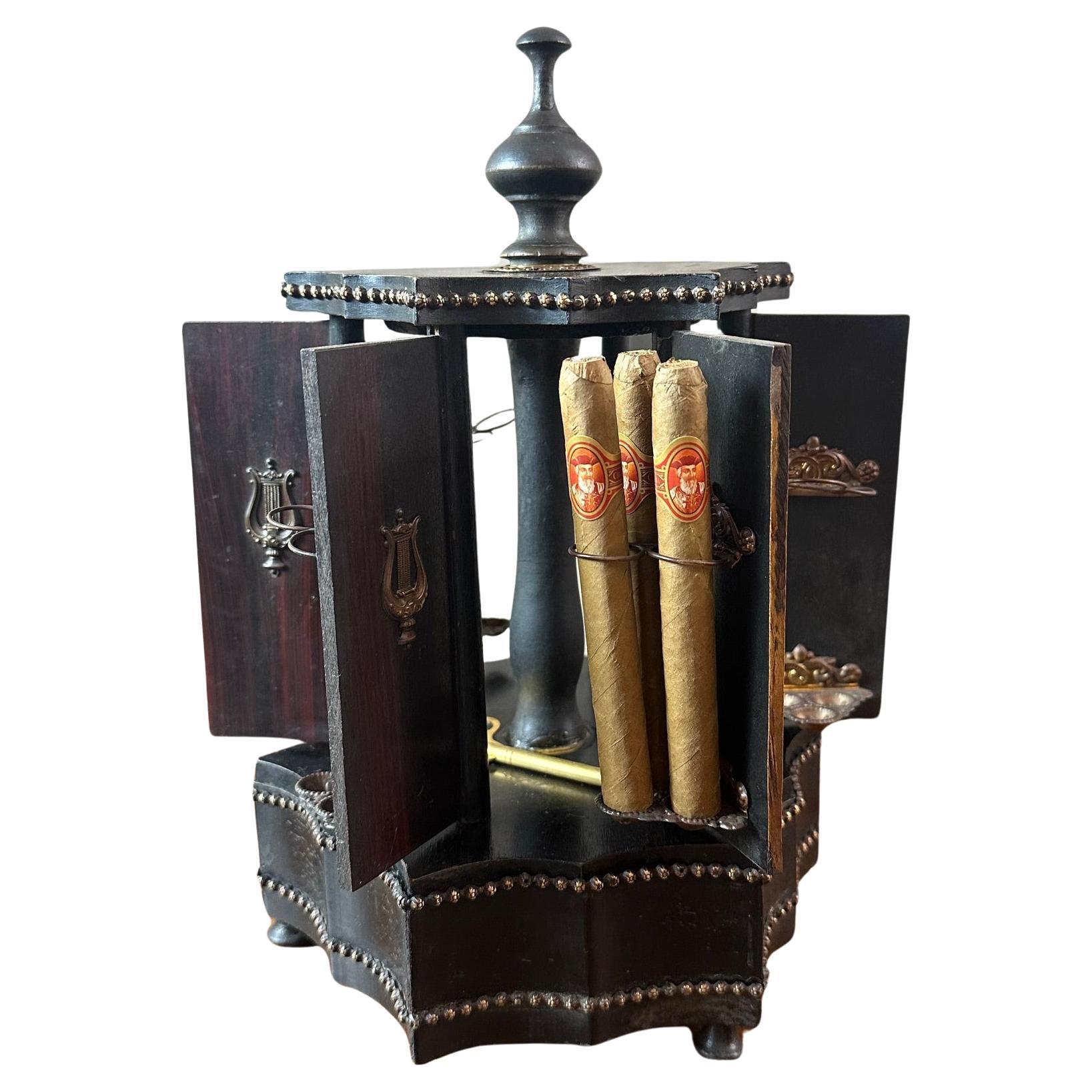 Caja de puros musical francesa de madera y latón de principios del siglo XX, años 20