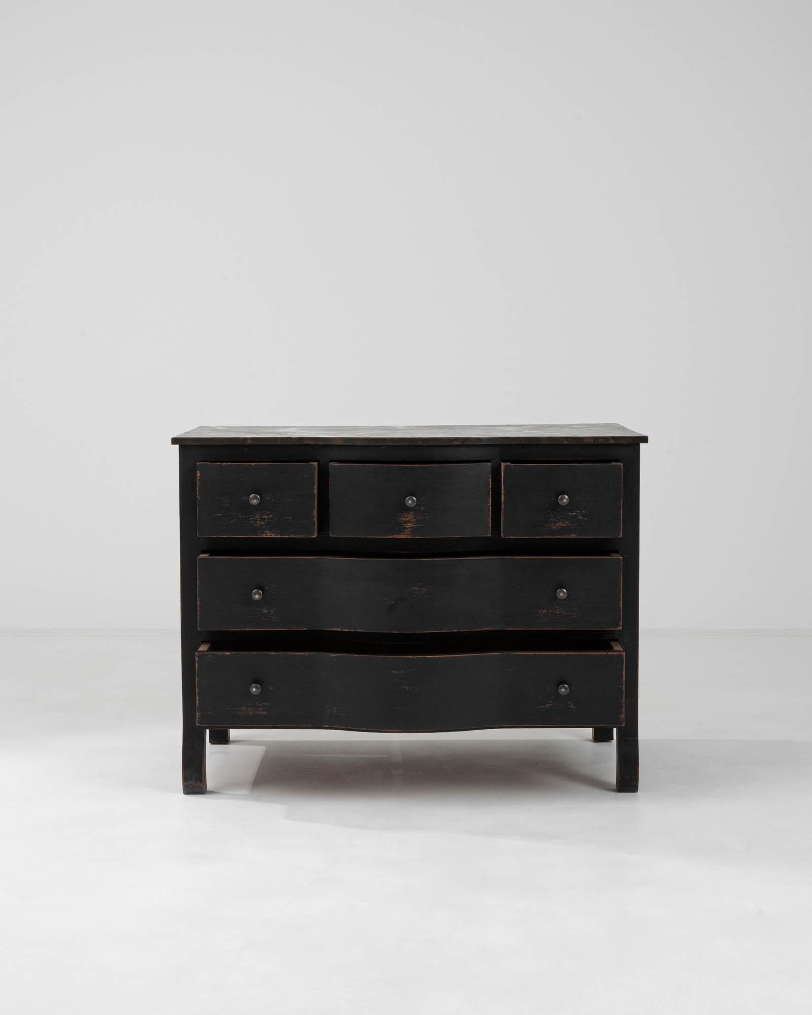 Early 20th Century French Wood Black Patinated Chest Of Drawers In Good Condition For Sale In High Point, NC