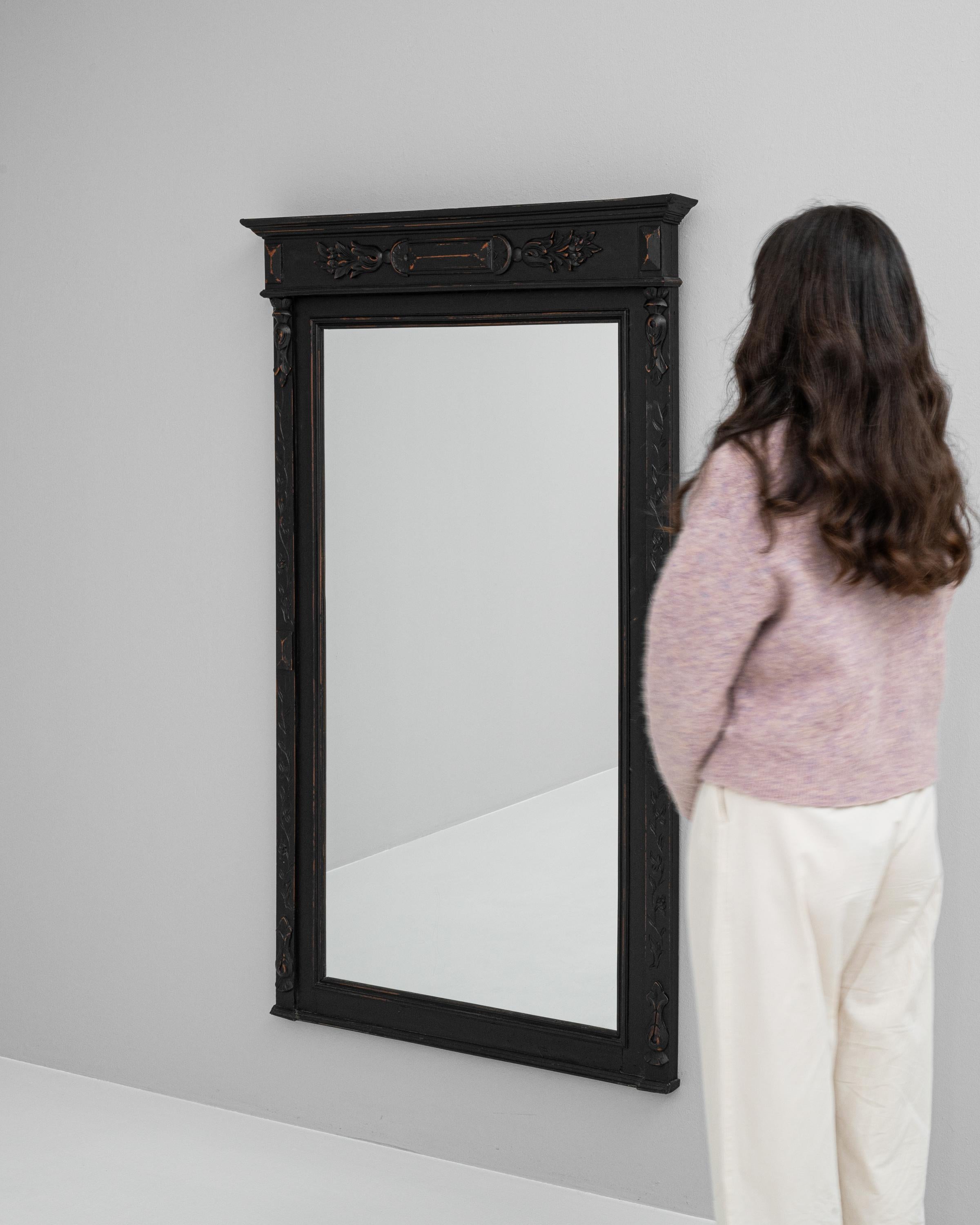 Early 20th Century French Wood Black Patinated Mirror For Sale 2