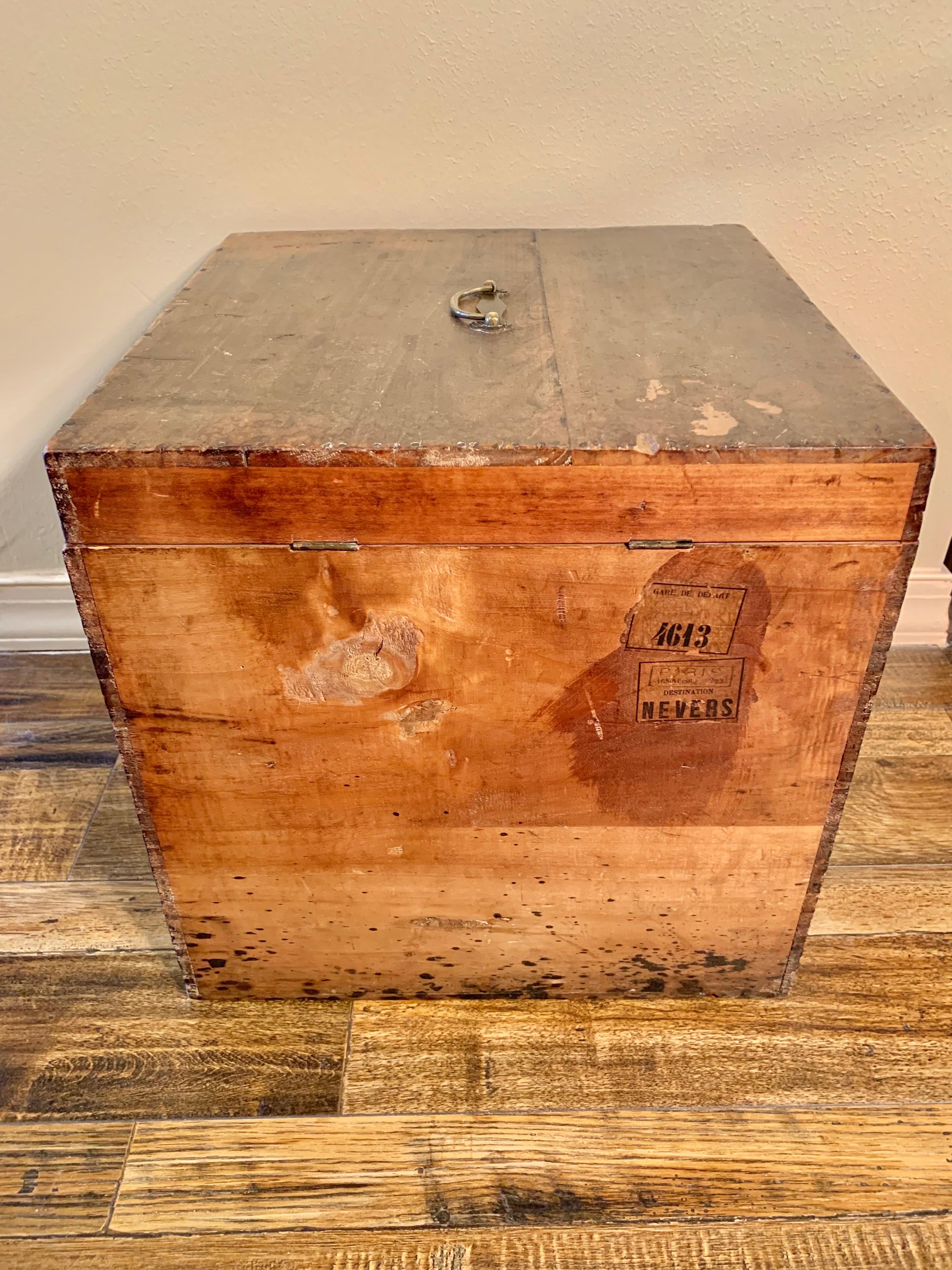 Early 20th Century French Wood Box For Sale 8