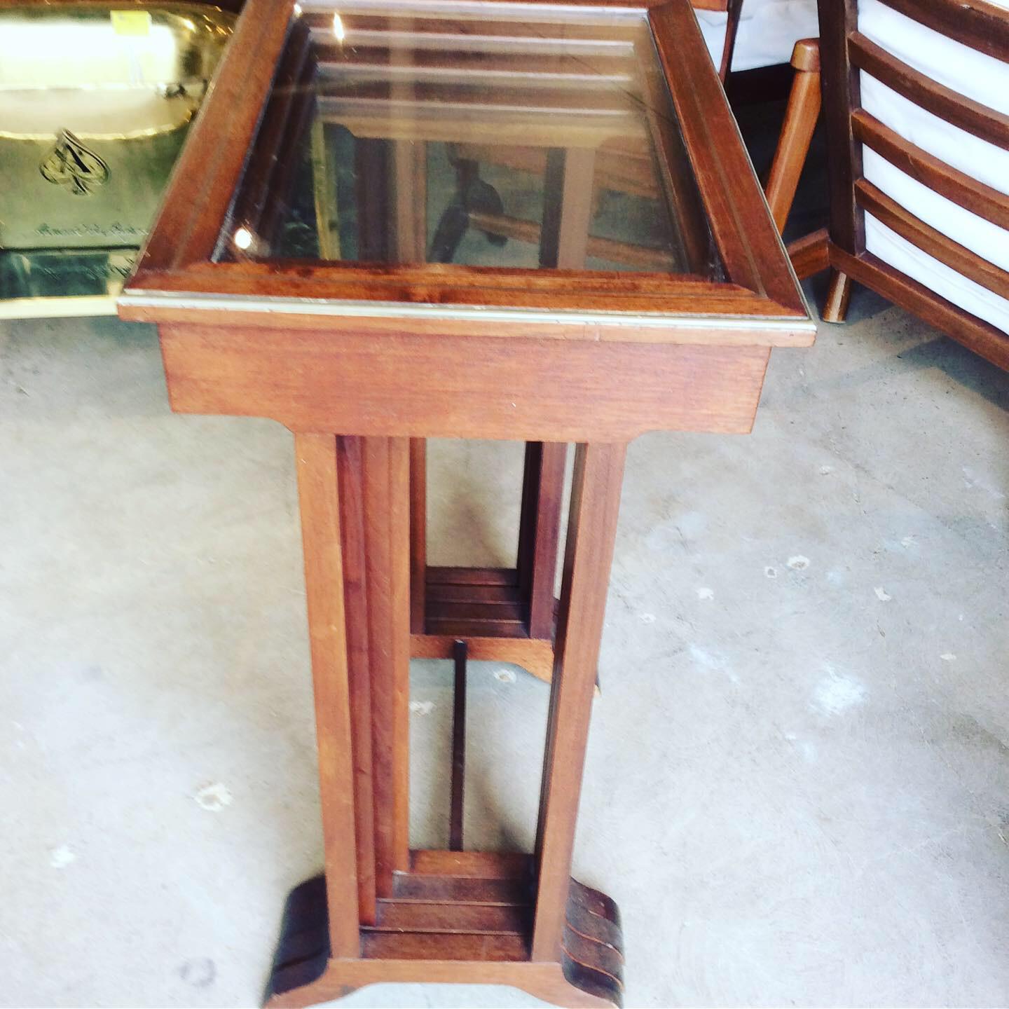 Early 20th Century French Wood, Glass and Brass Nesting Tables, 4 Pieces For Sale 1