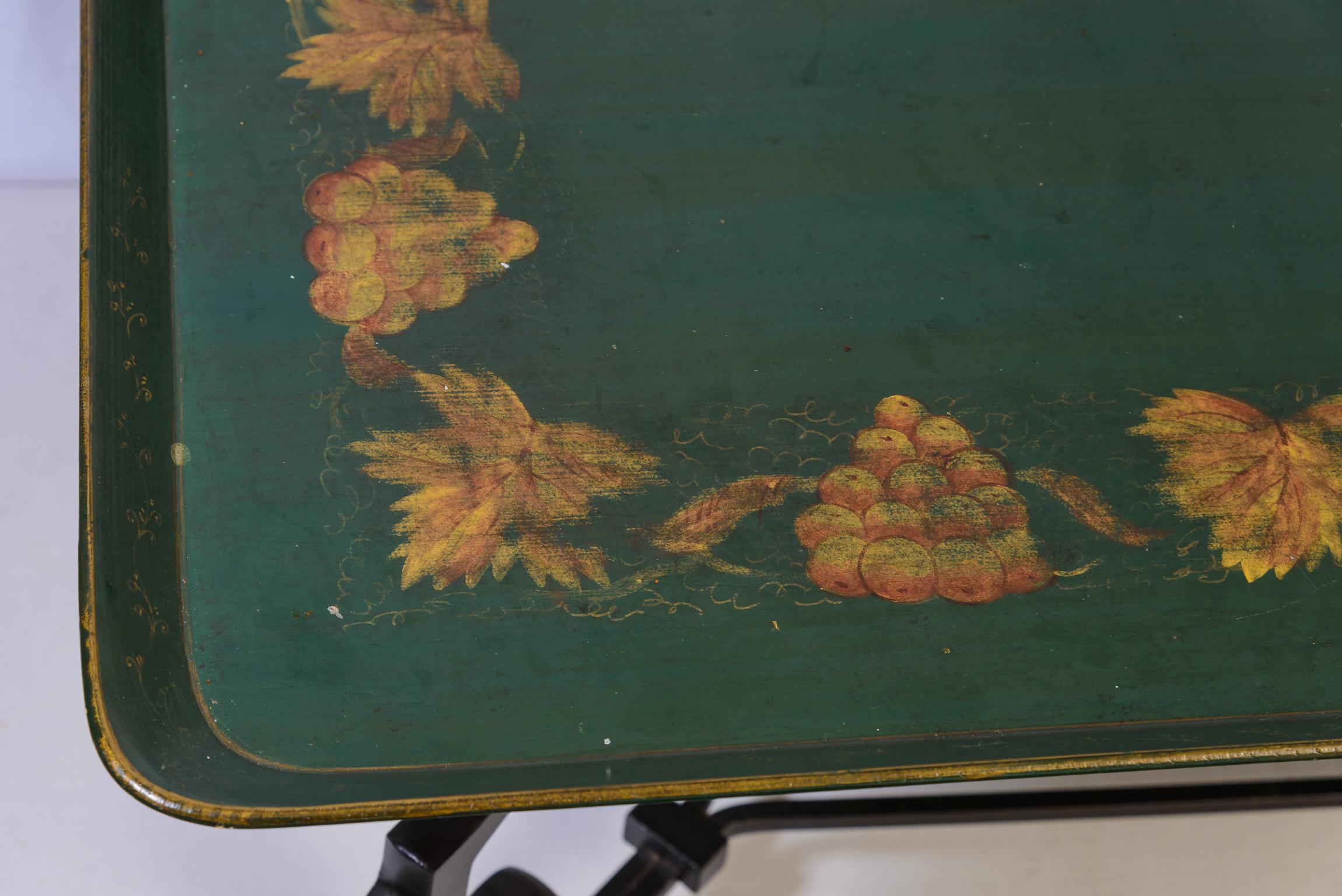 Early 20Th, C. Italian Tole Painted Wood Tray Top With Iron Base Coffee Table en vente 2