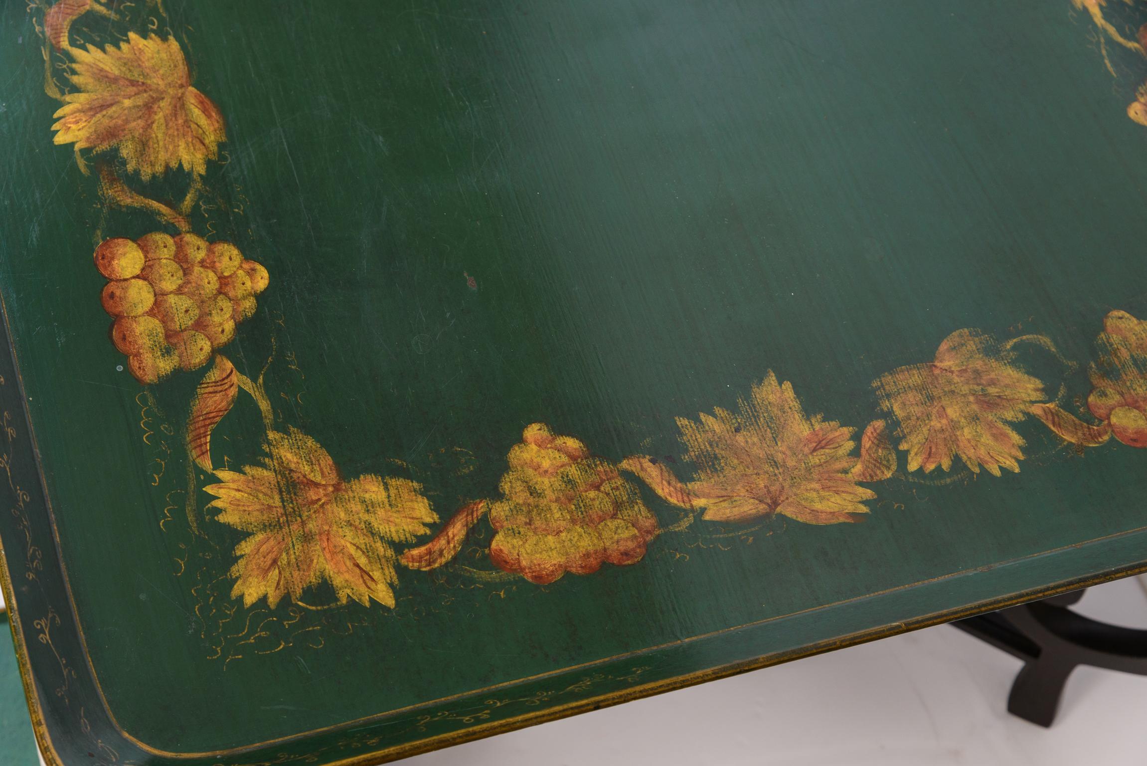 Fait main Early 20Th, C. Italian Tole Painted Wood Tray Top With Iron Base Coffee Table en vente