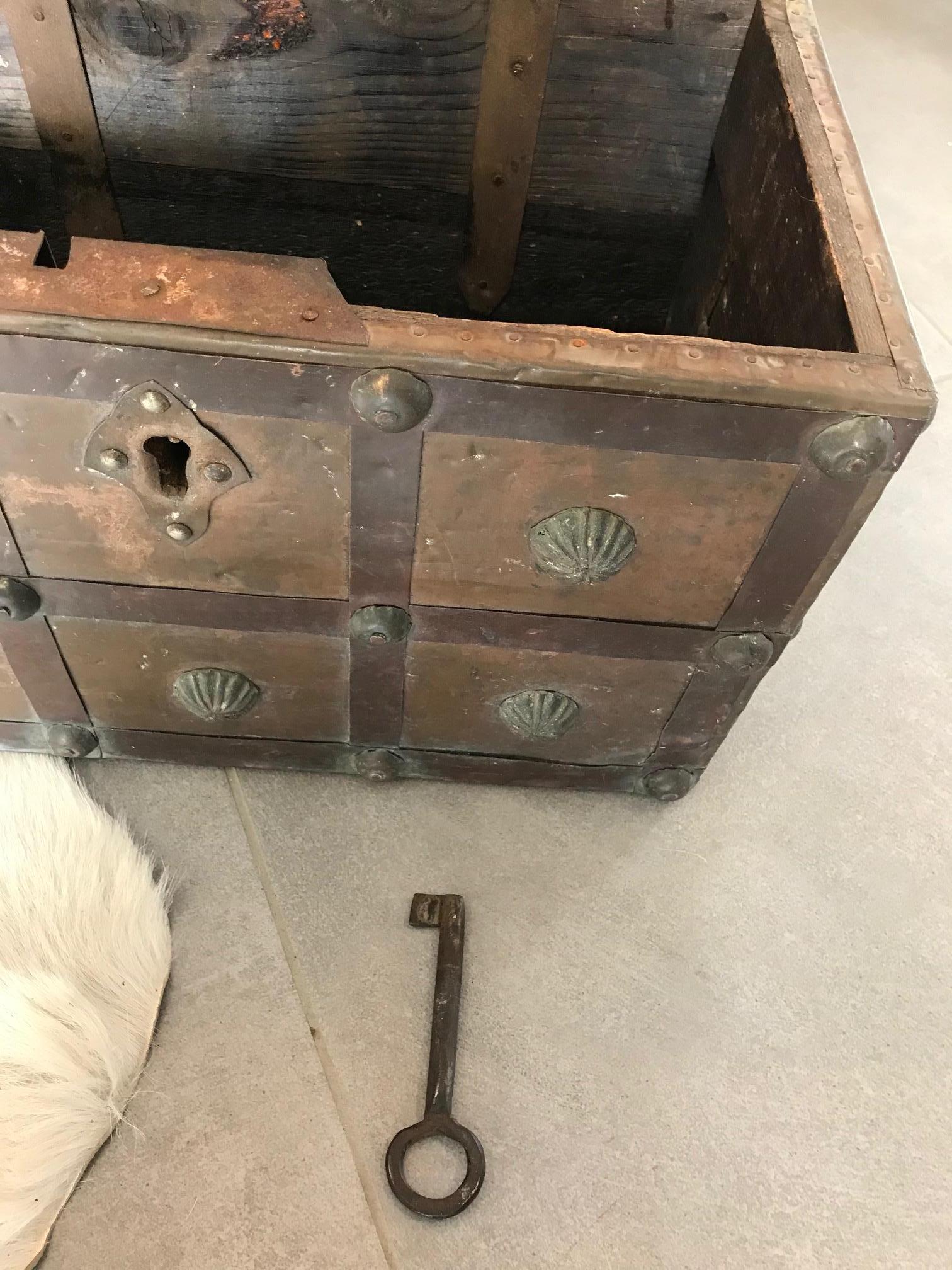 Early 20th Century French Wooden and Copper Safe, 1900s 15