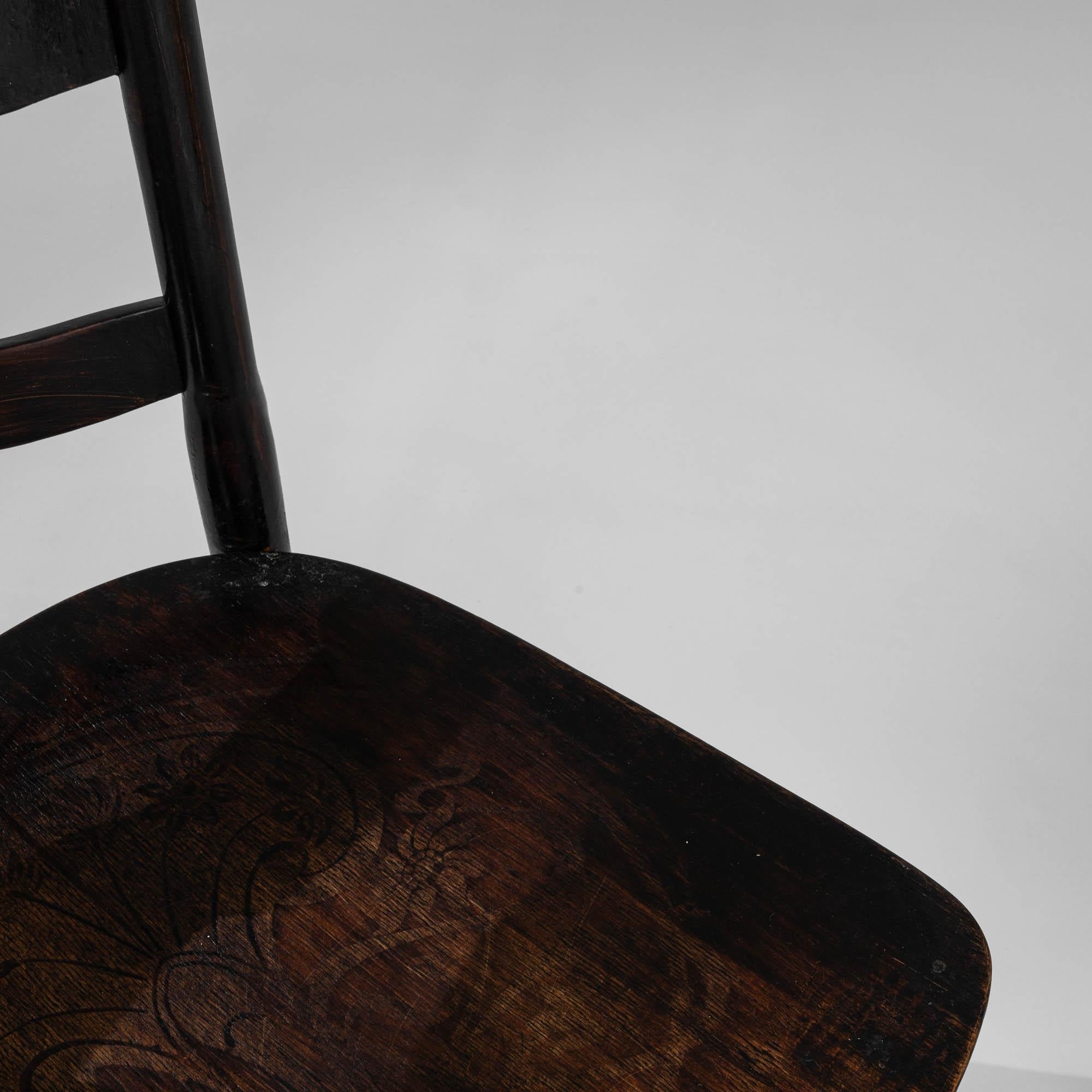Chaises de salle à manger en bois françaises du début du 20e siècle, ensemble de 4 en vente 4