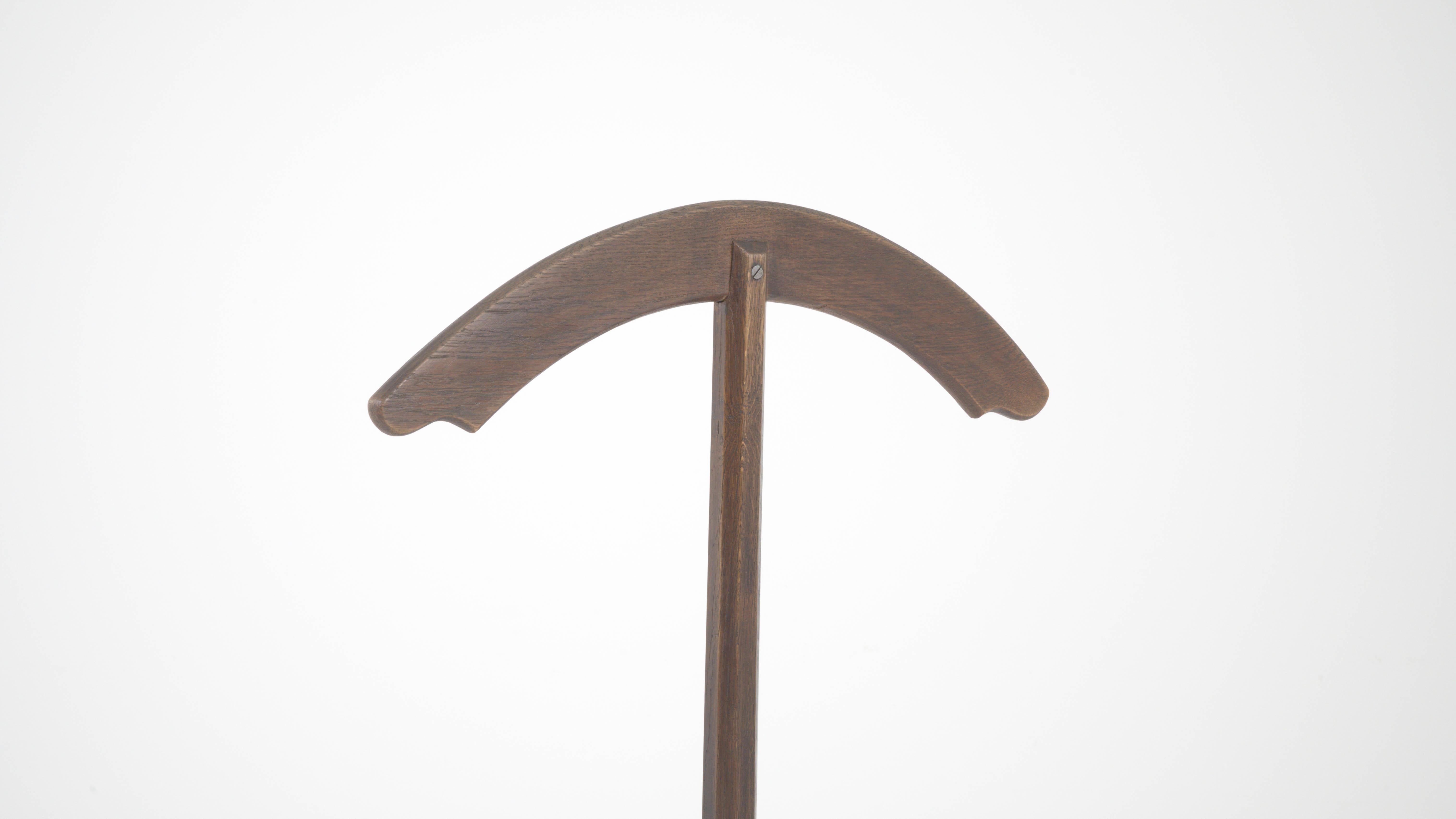 Early 20th Century French Wooden Floor Hanger 4