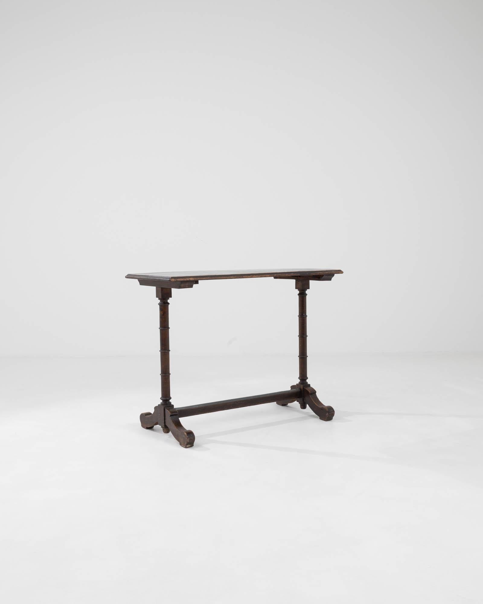 Early 20th Century French Wooden Side Table 1