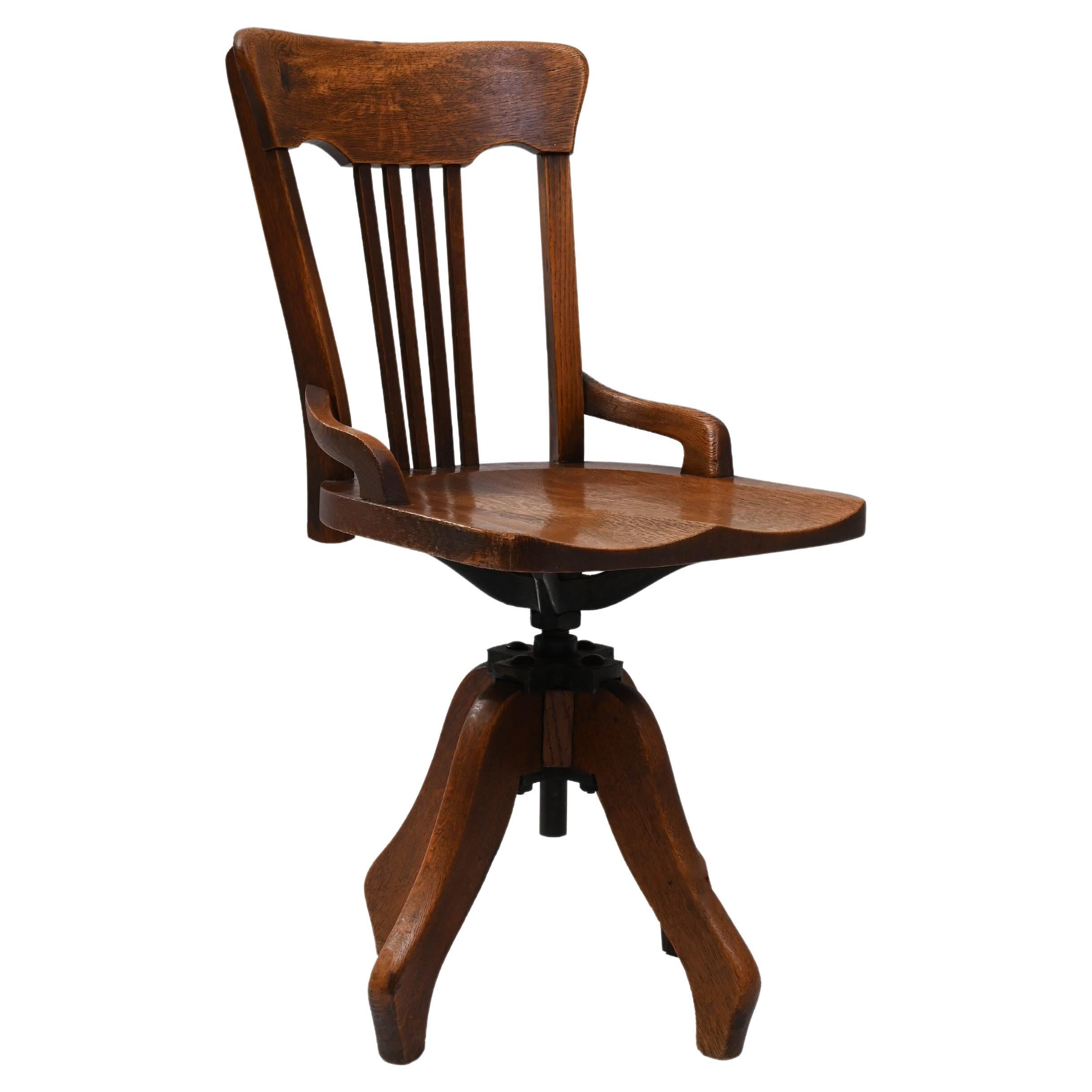 Early 20th Century French Wooden Swivel Chair For Sale