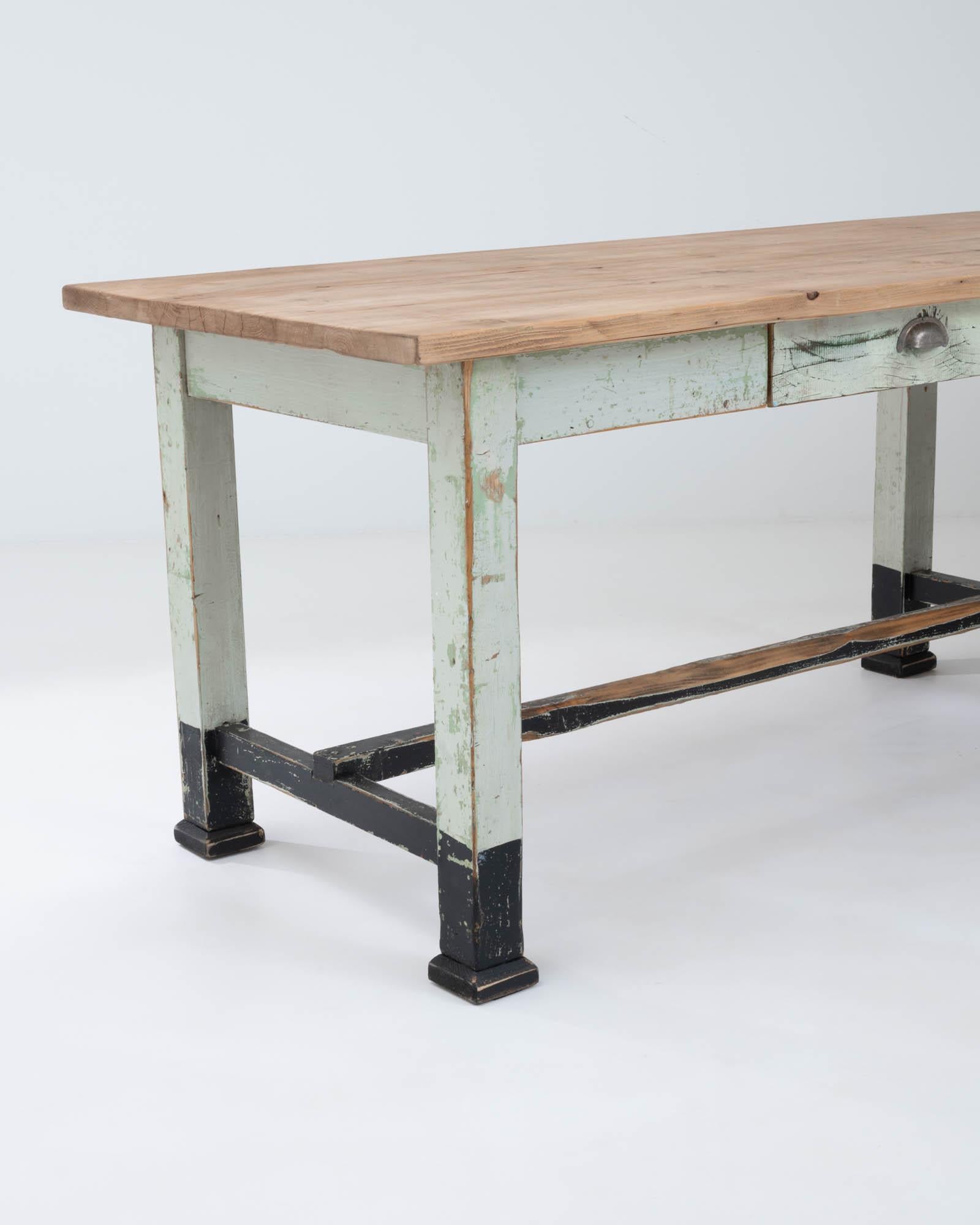 Early 20th Century French Wooden Work Table For Sale 5
