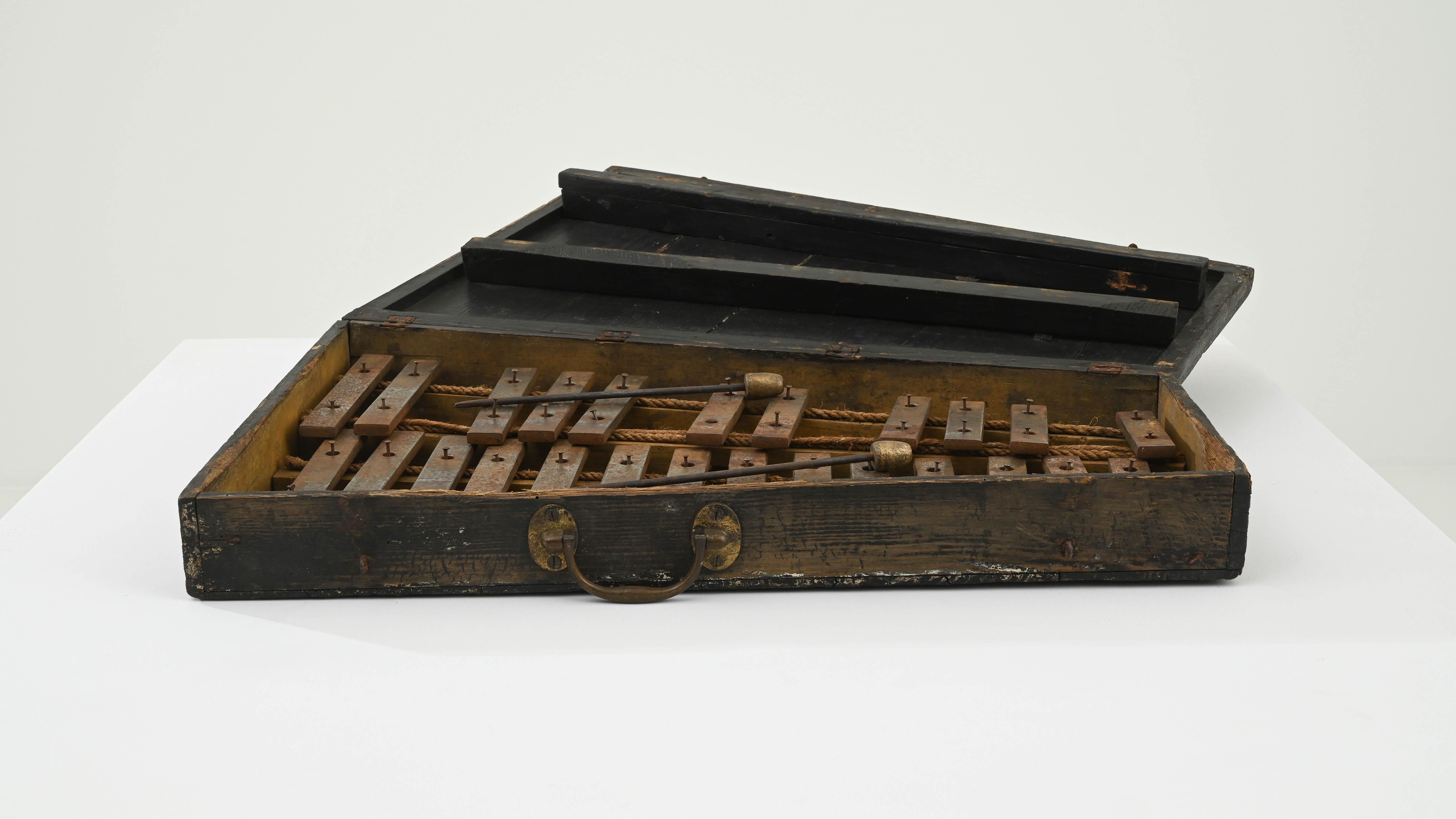 Early 20th Century French Wooden Xylophone In Good Condition For Sale In High Point, NC