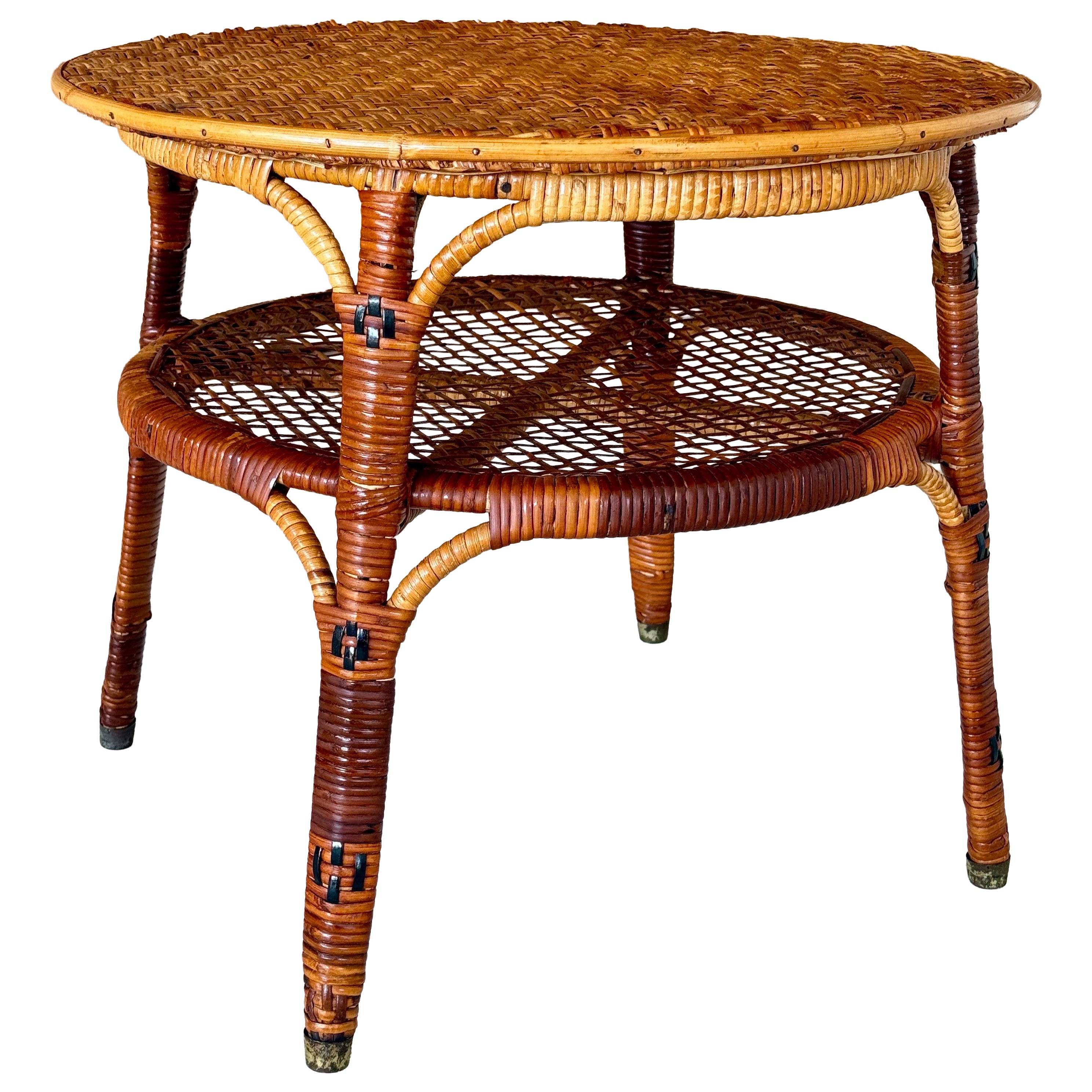 Table d'appoint à deux niveaux en rotin tressé français du début du XXe siècle