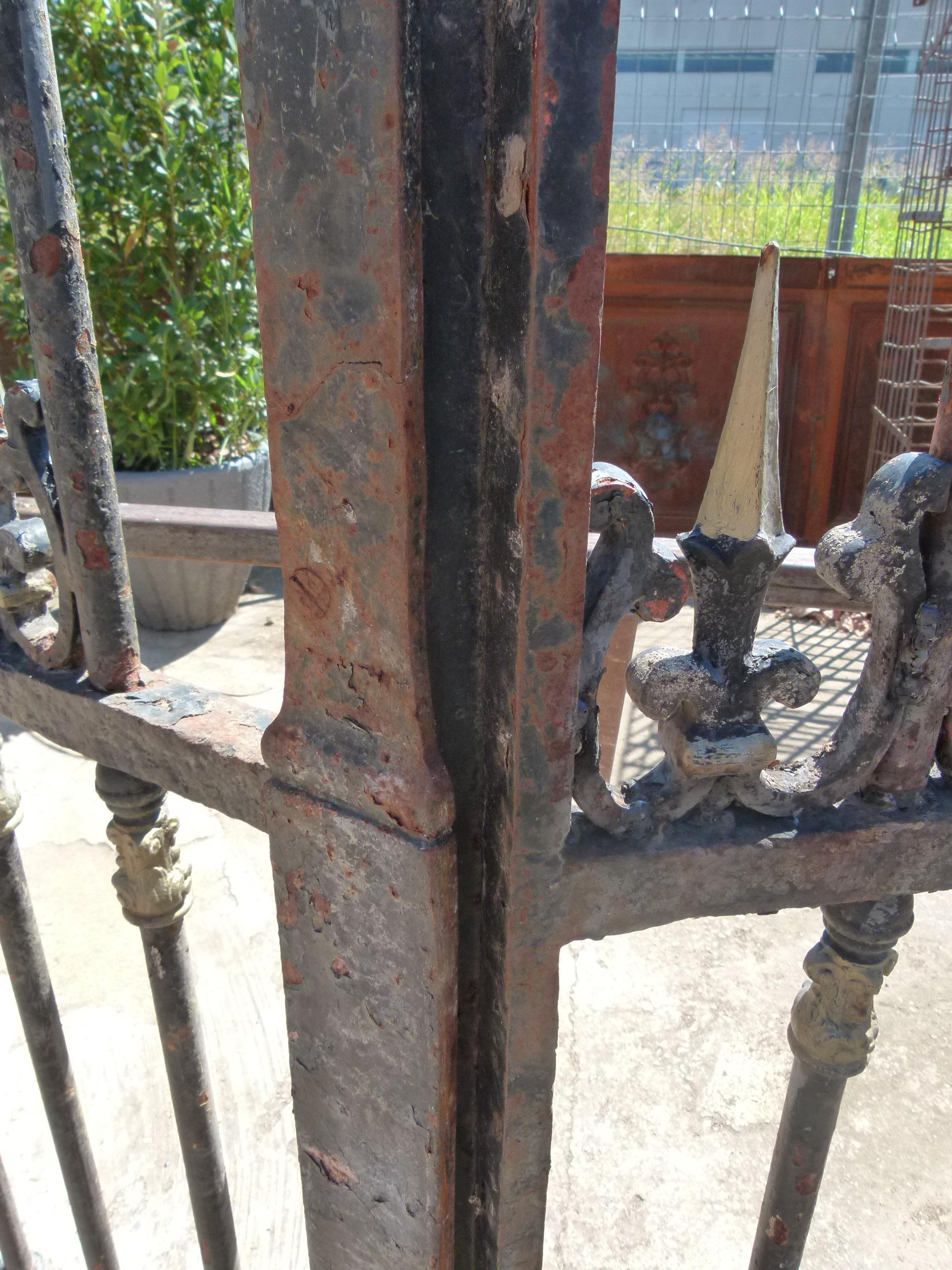Early 20th Century French Wrought Iron Garden Gate 2