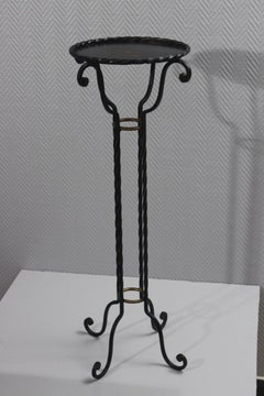 Tavolo a colonna gueridon francese del primo Novecento in ferro battuto