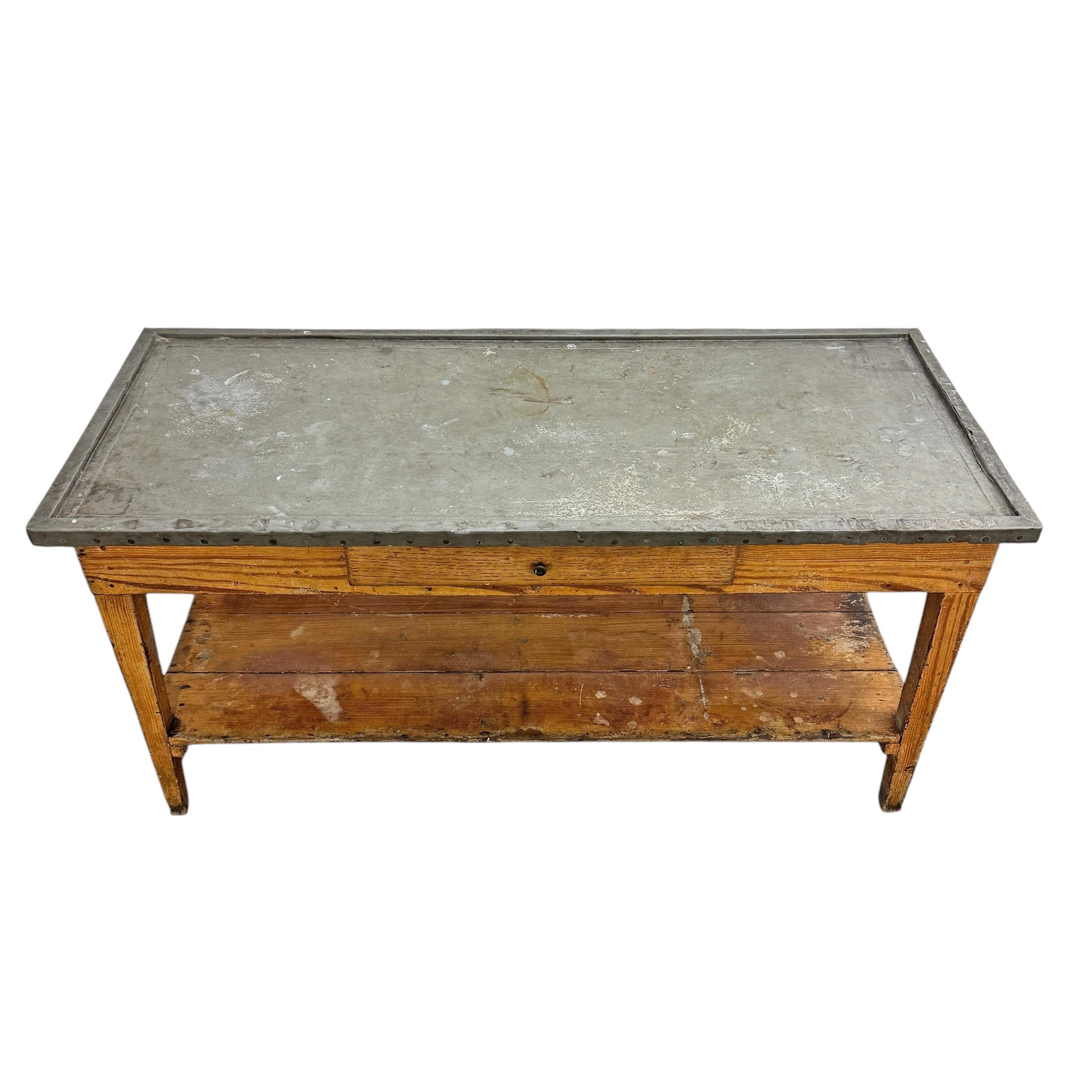 Early 20th Century French Zinc-Top Garden Table In Good Condition For Sale In Chicago, IL