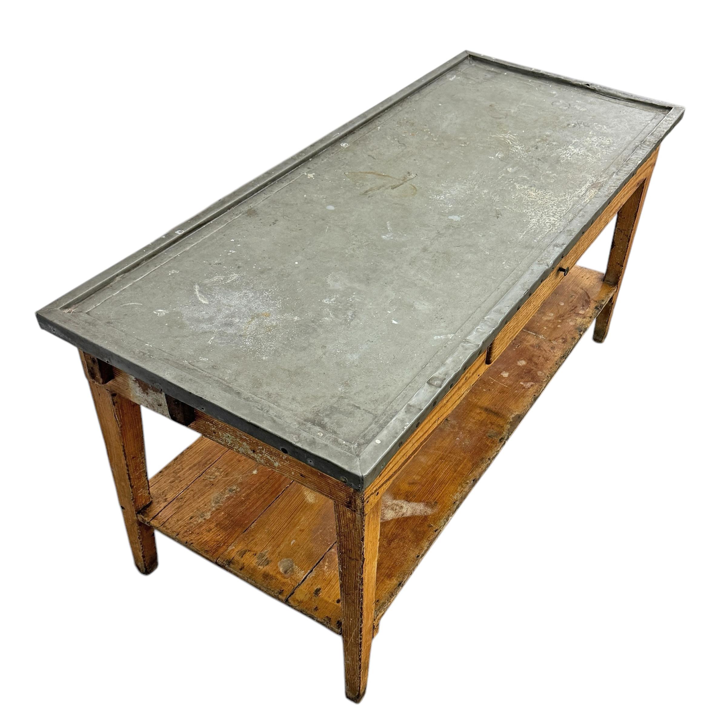 Early 20th Century French Zinc-Top Garden Table For Sale 1